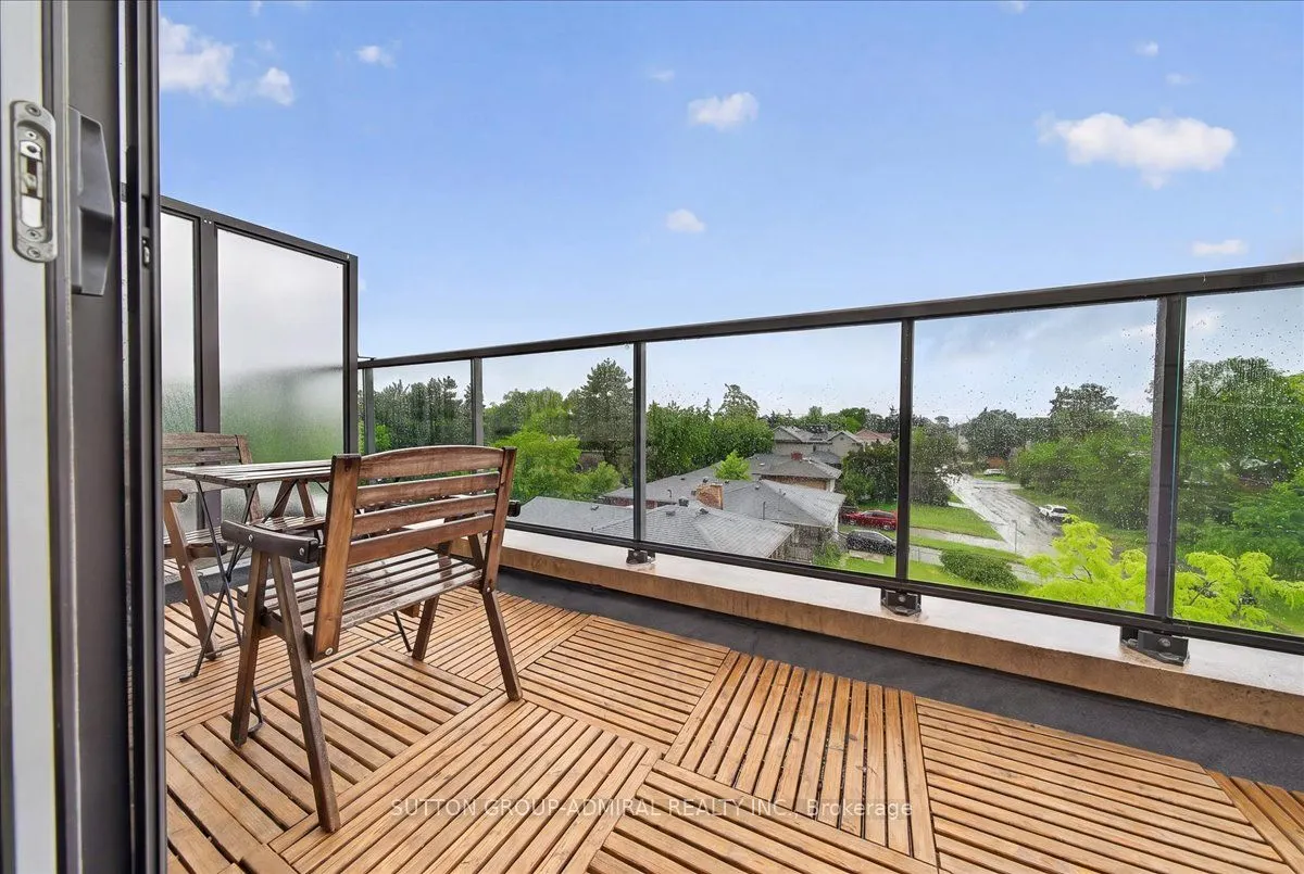 2 Maxwell Street #202