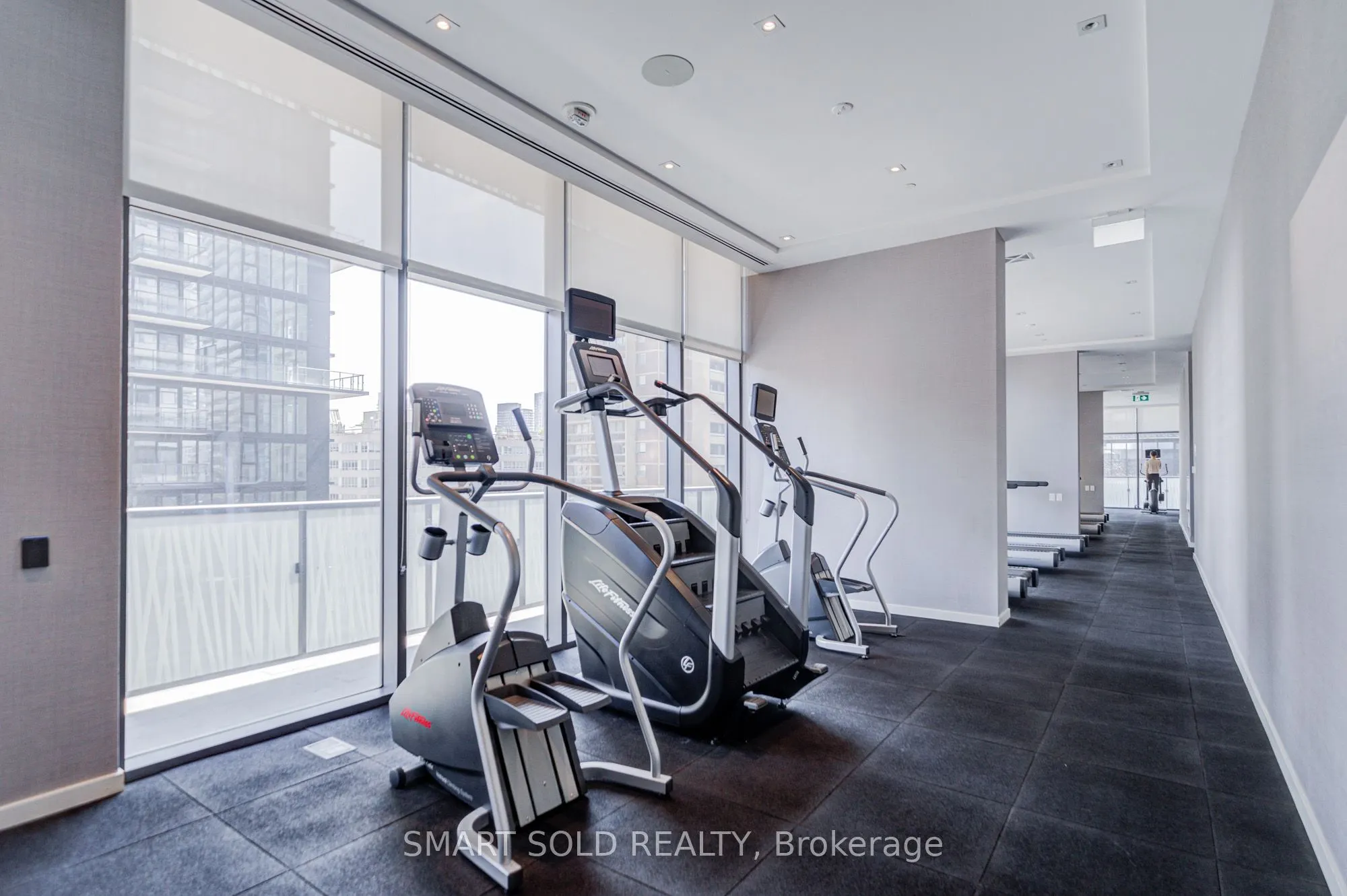 50 Charles Street E #2909