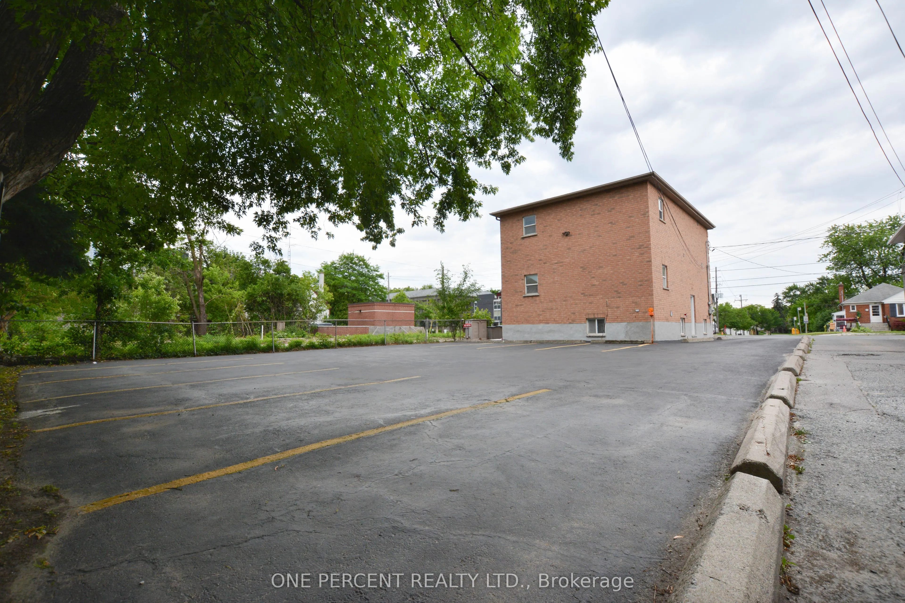204 Sheppard Avenue W