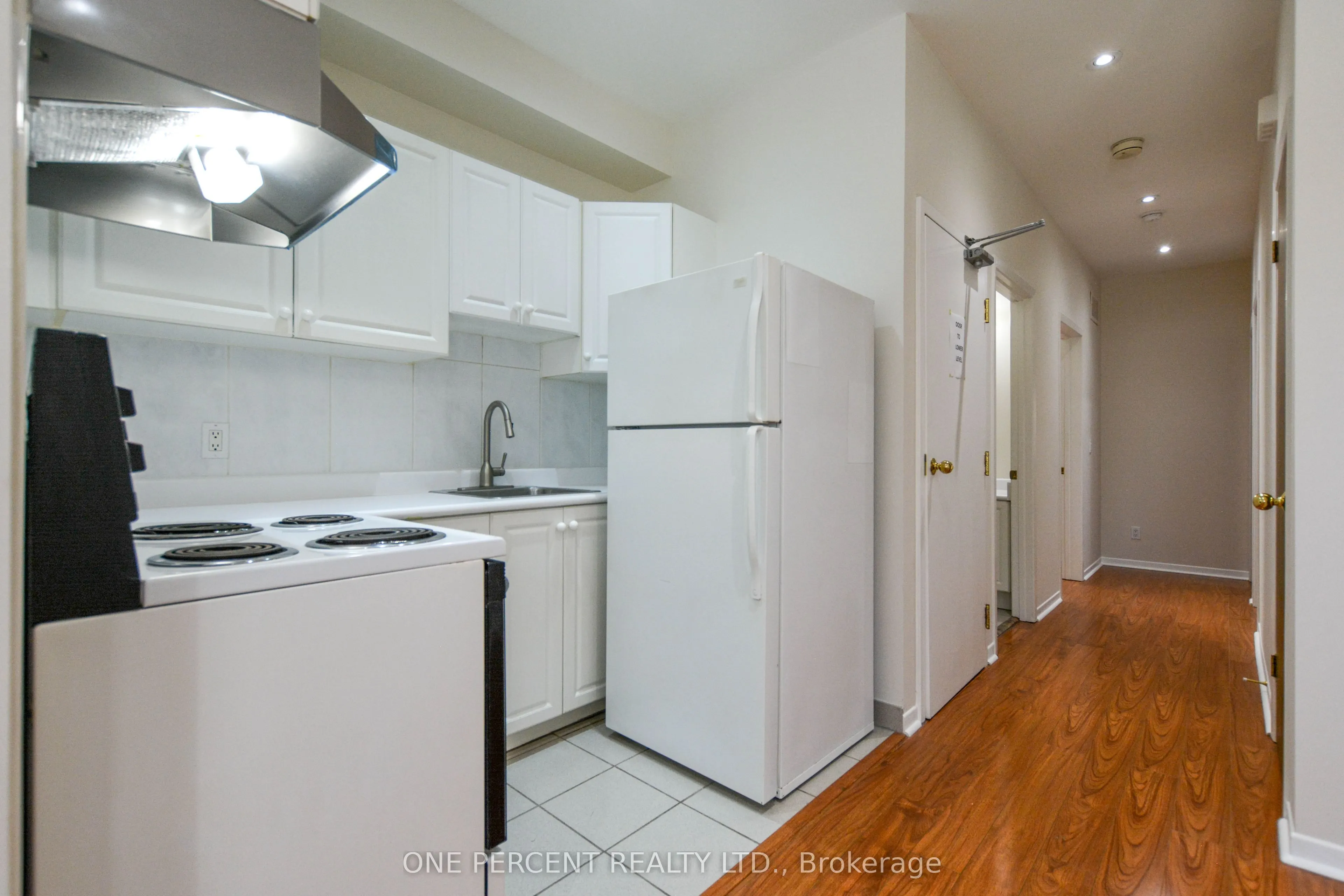 204 Sheppard Avenue W