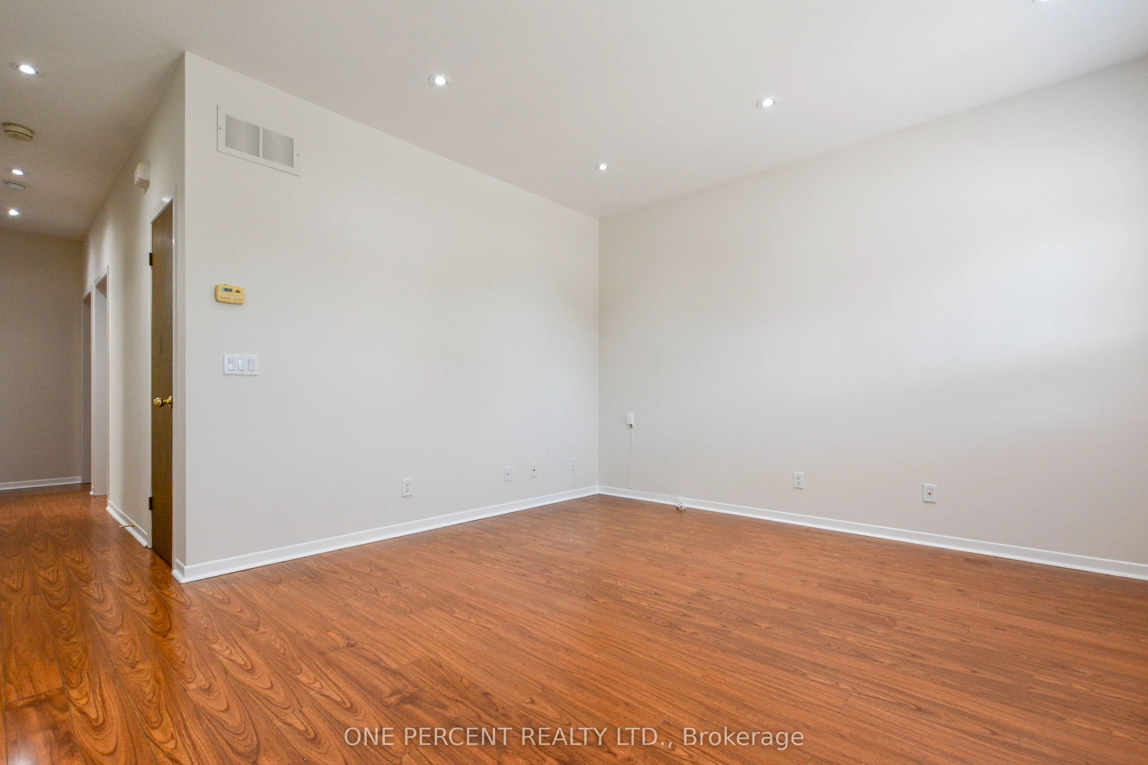 204 Sheppard Avenue W