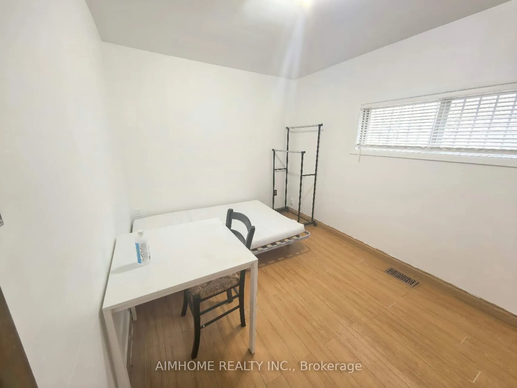 137A MARKHAM Street #MainFlr