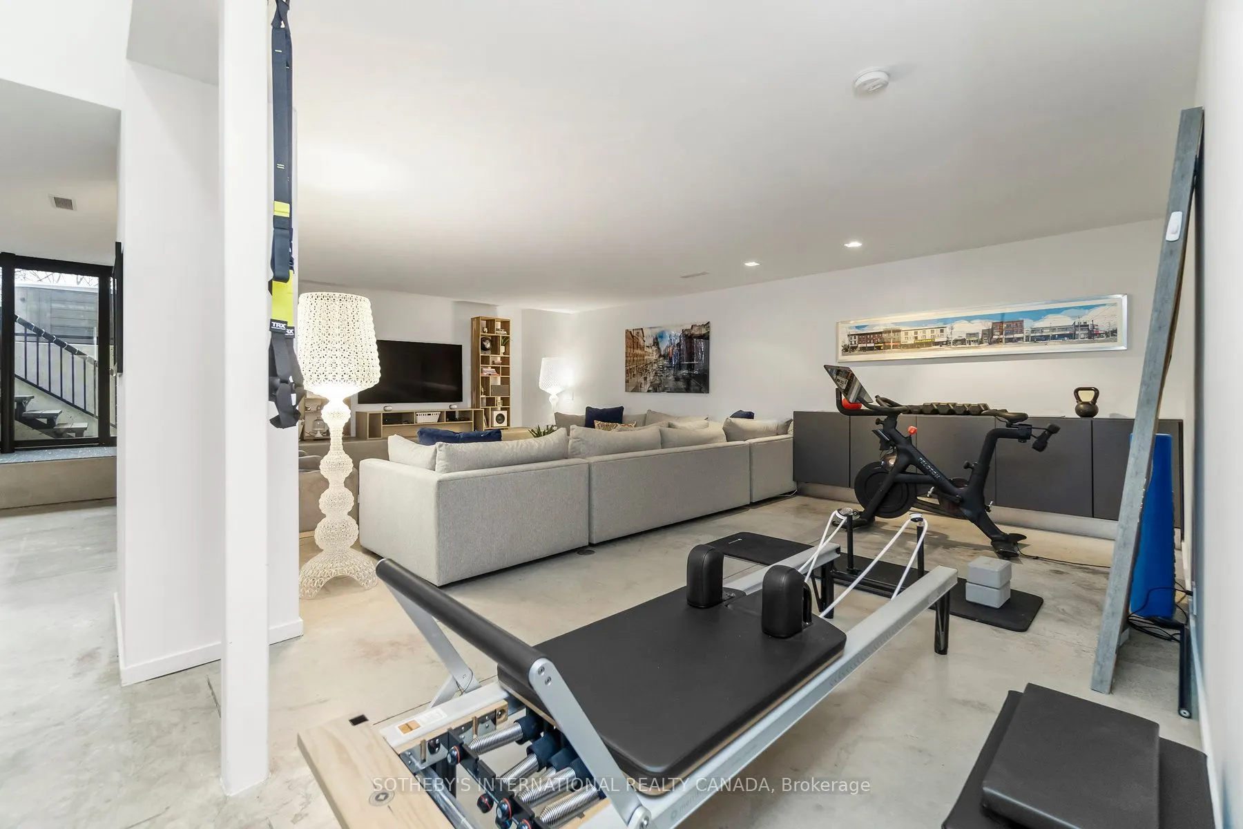 95 Riverview Drive