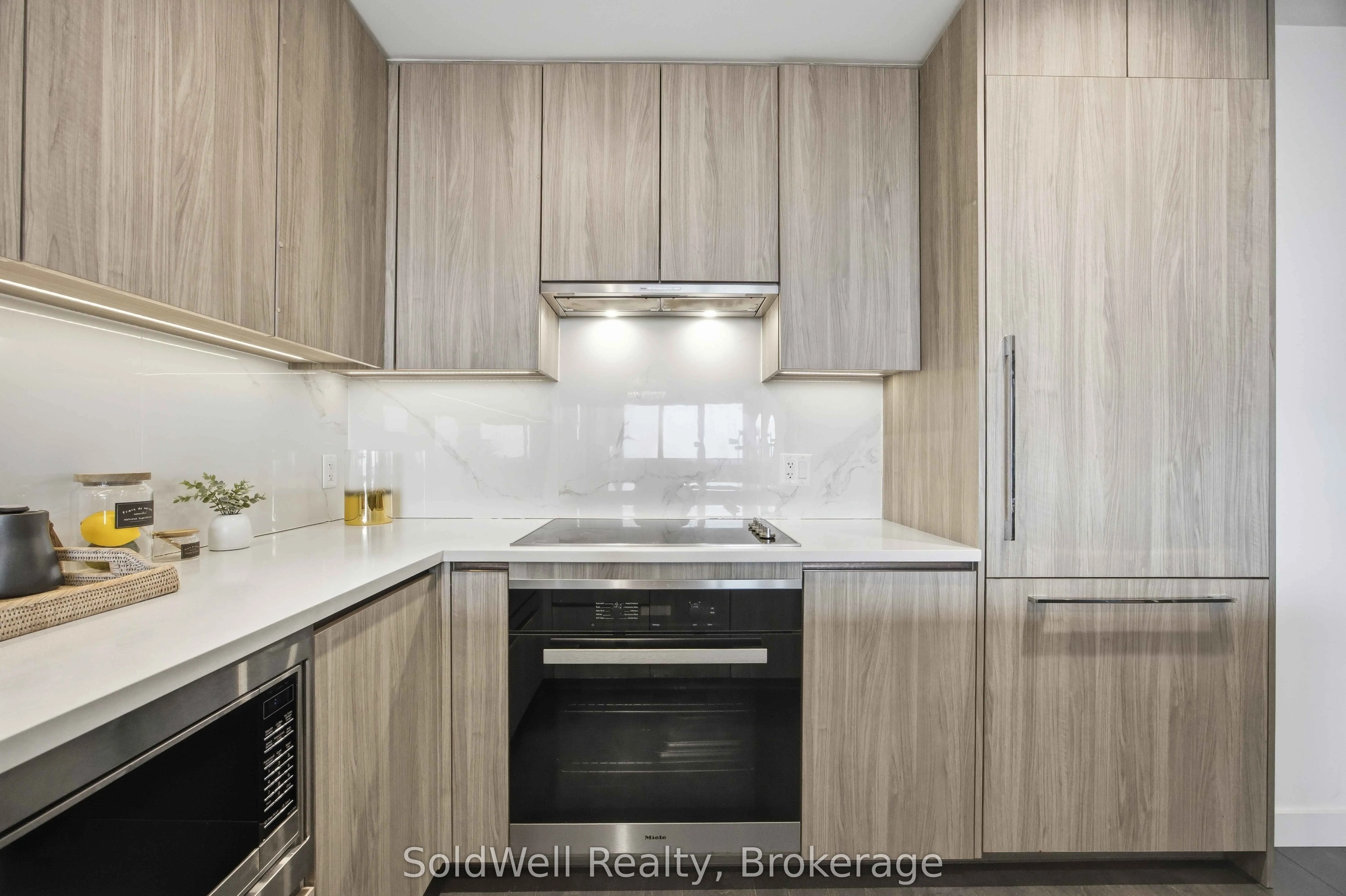 25 Mcmahon Drive #2103