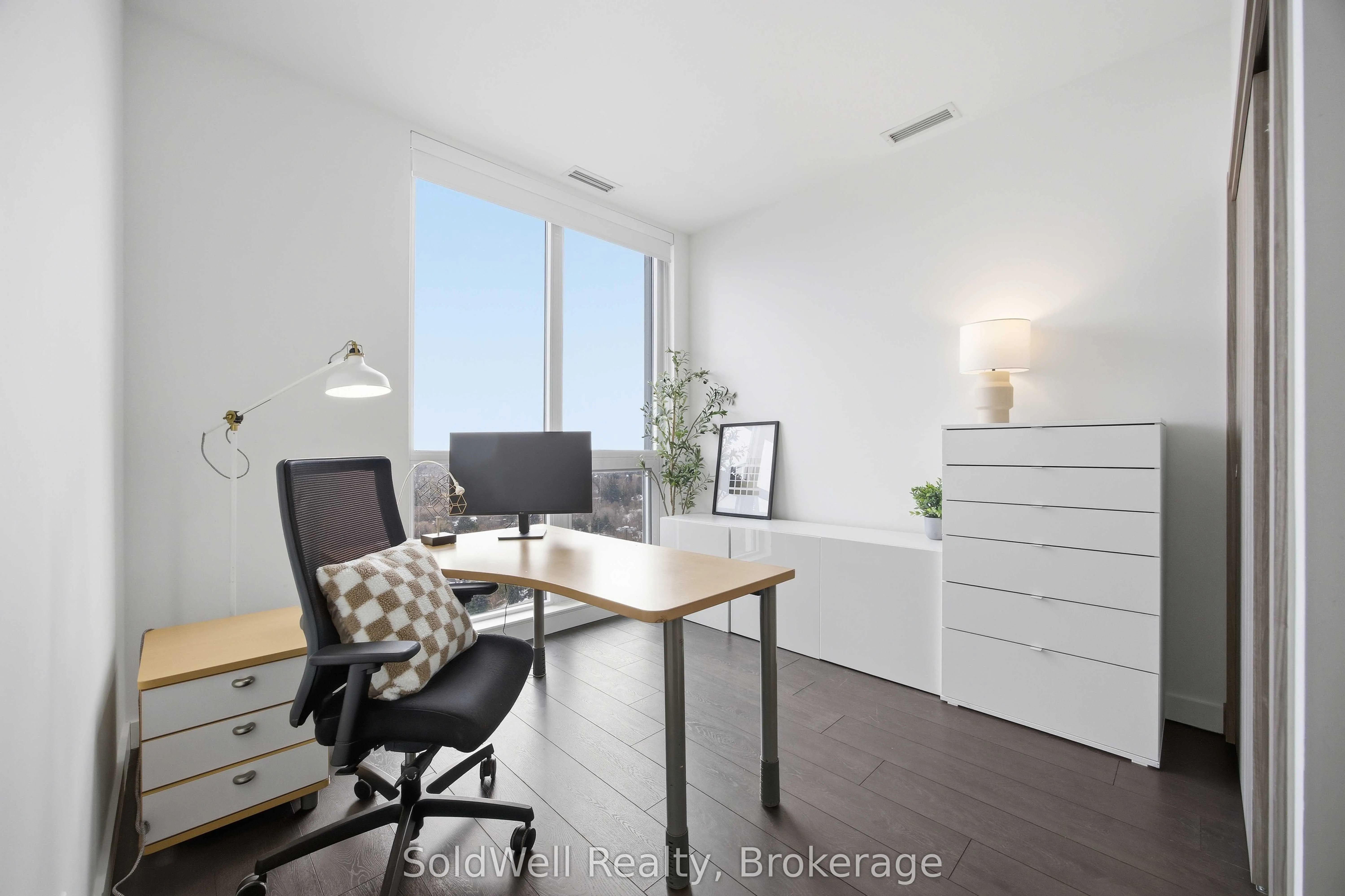 25 Mcmahon Drive #2103
