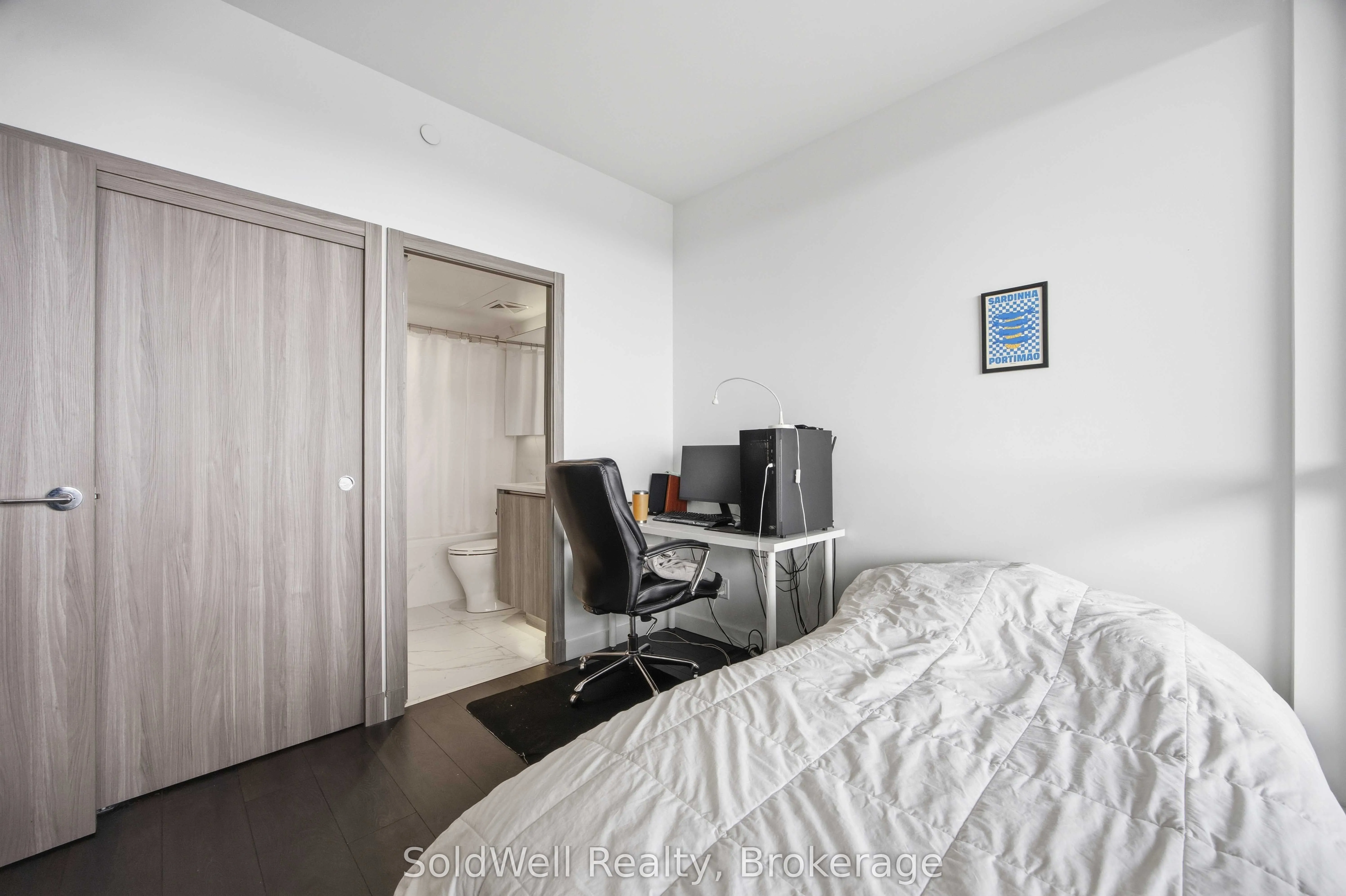 25 Mcmahon Drive #2103