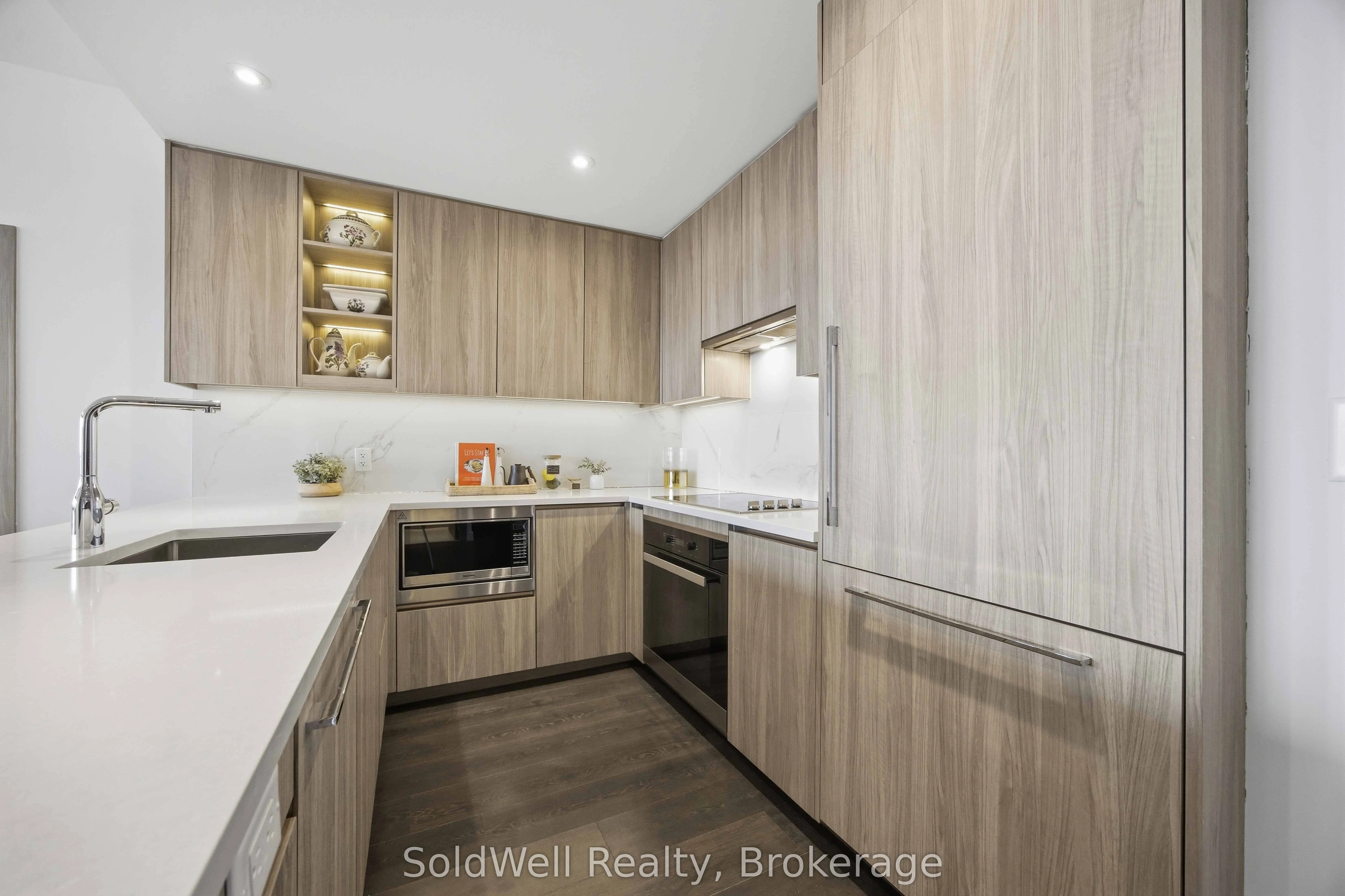 25 Mcmahon Drive #2103