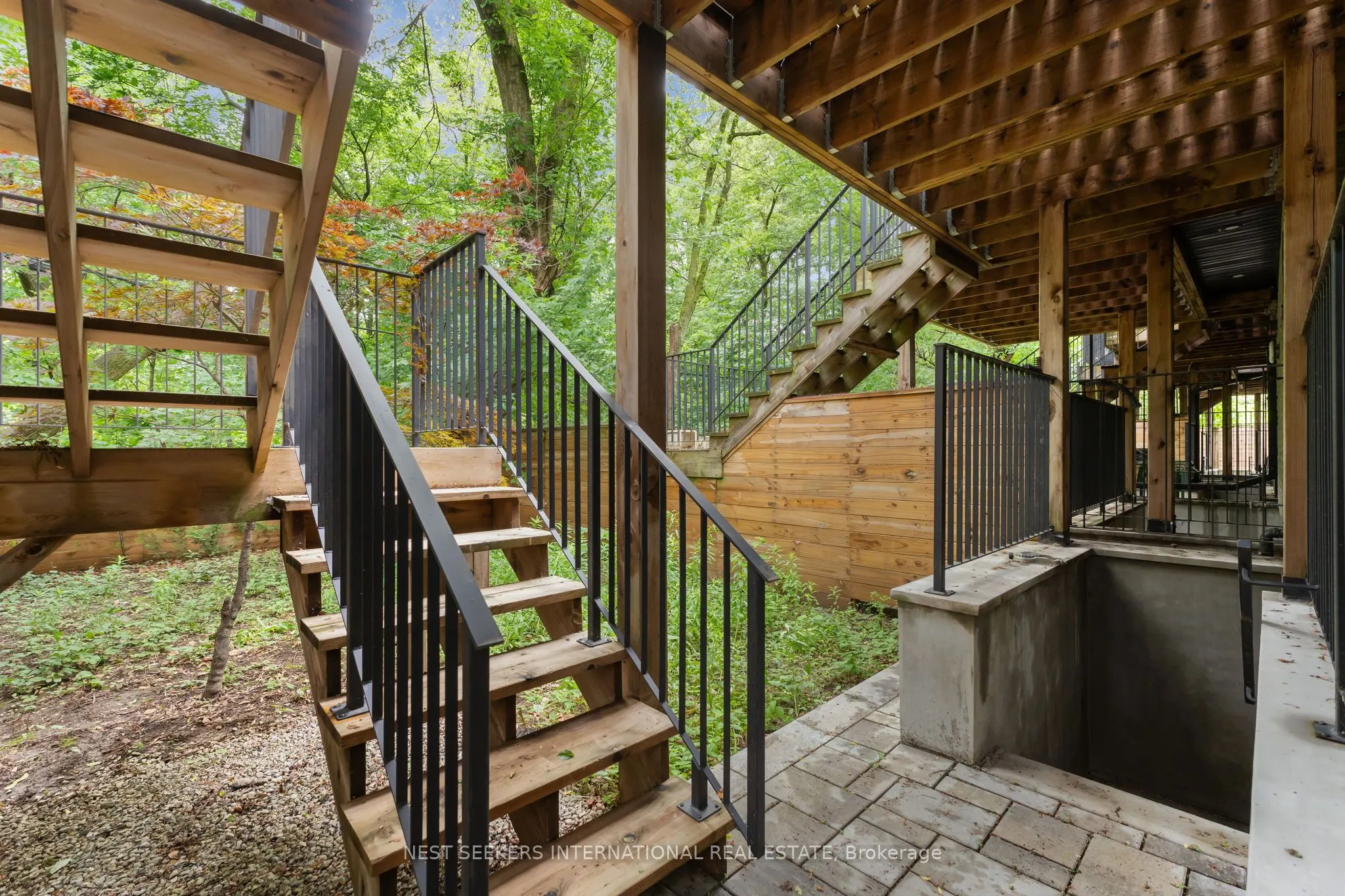 141 Chaplin Crescent