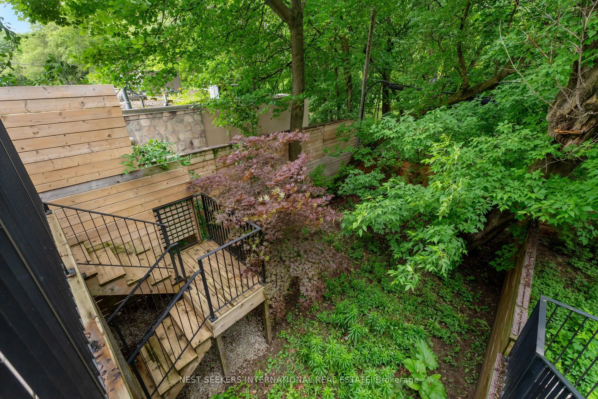 141 Chaplin Crescent