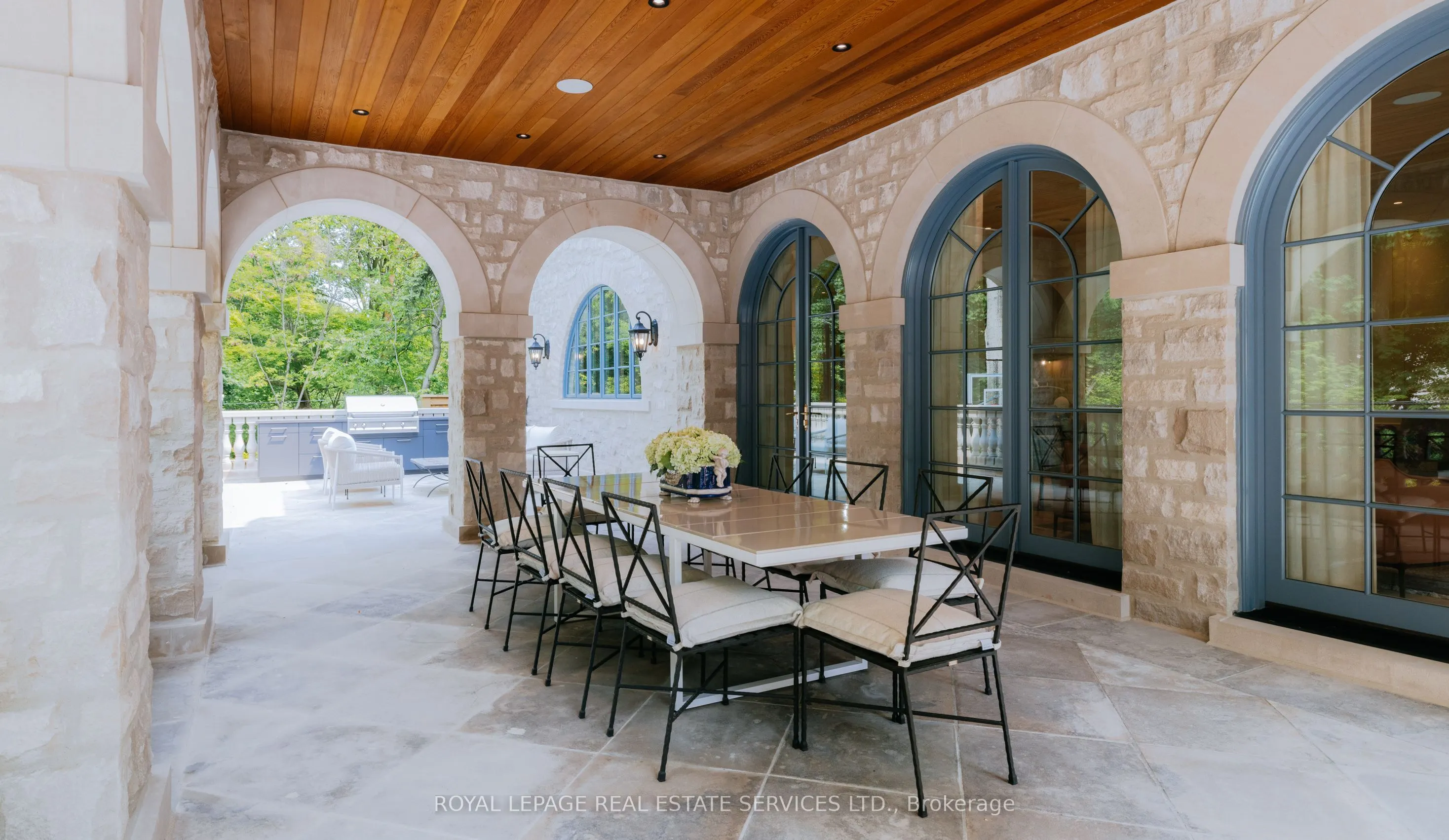221 Forest Hill Road