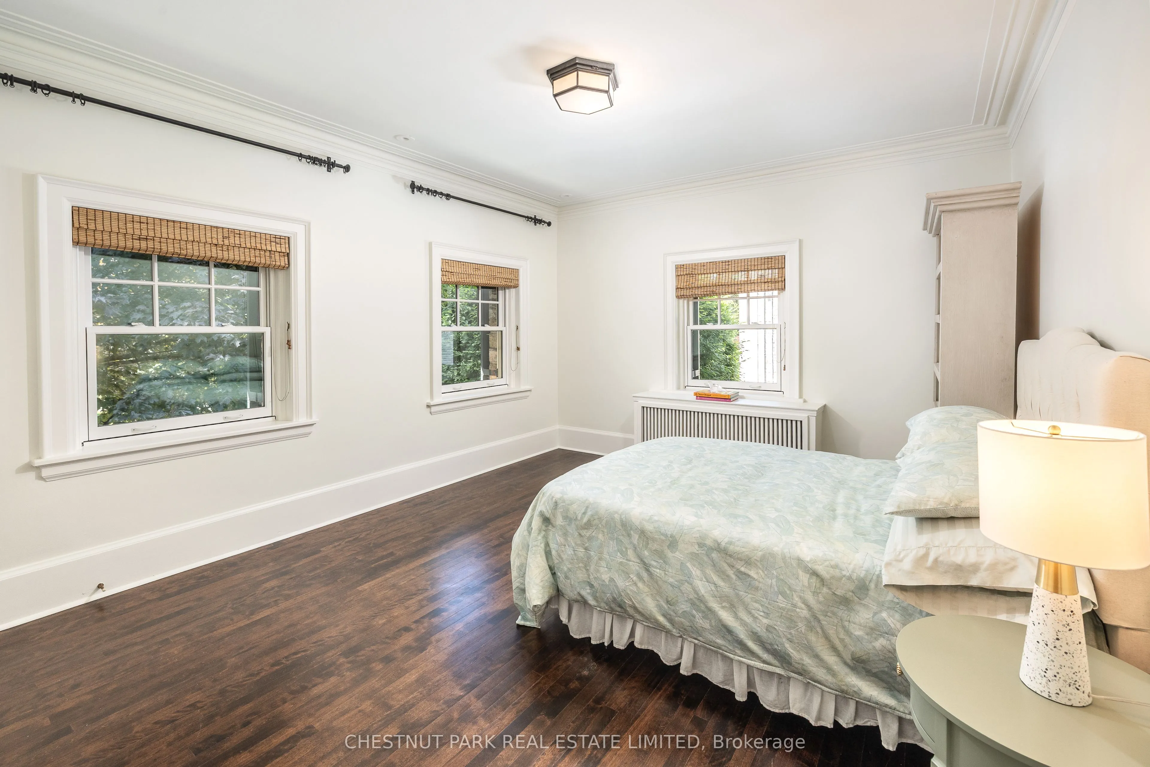 42 Lytton Boulevard