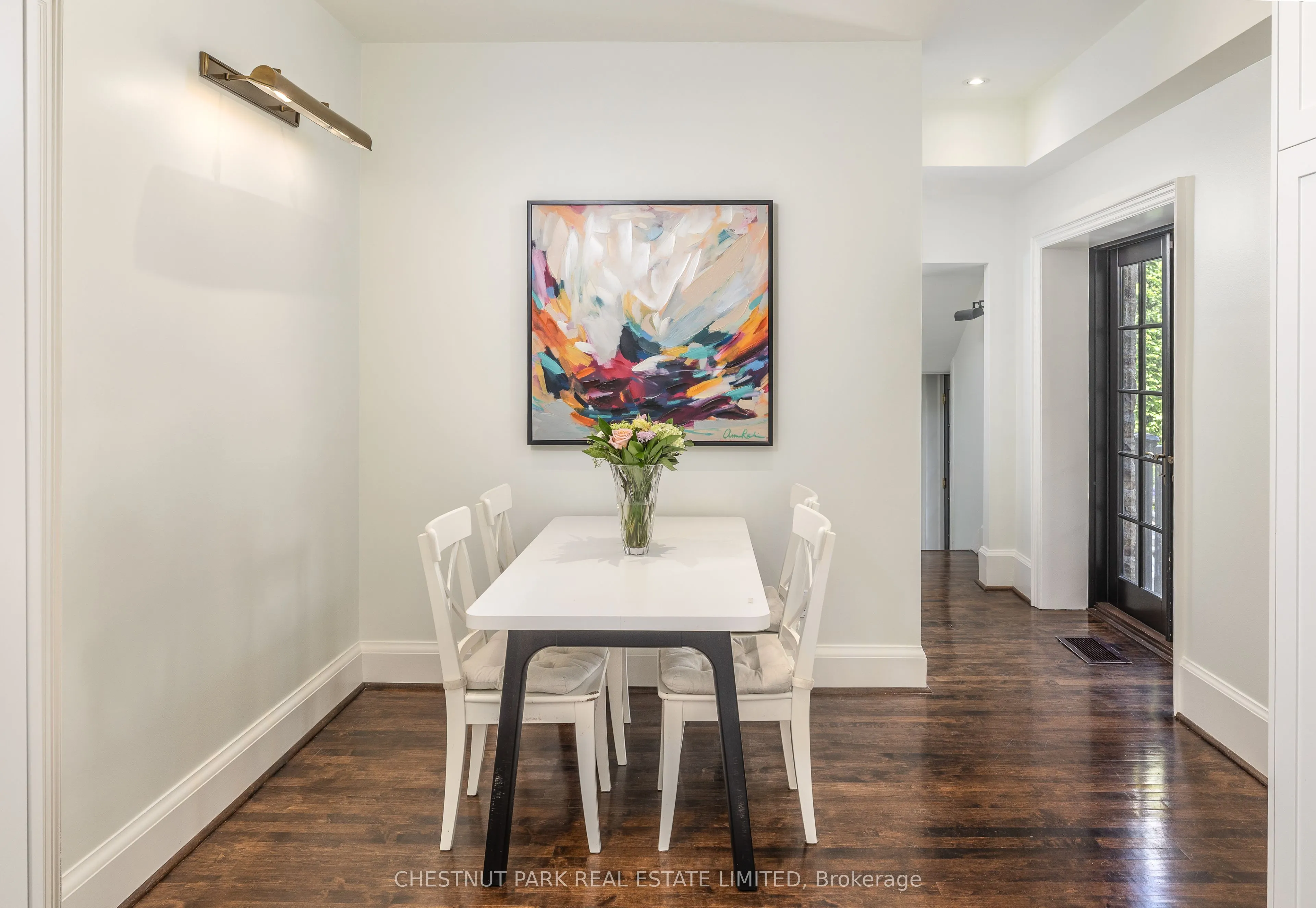 42 Lytton Boulevard