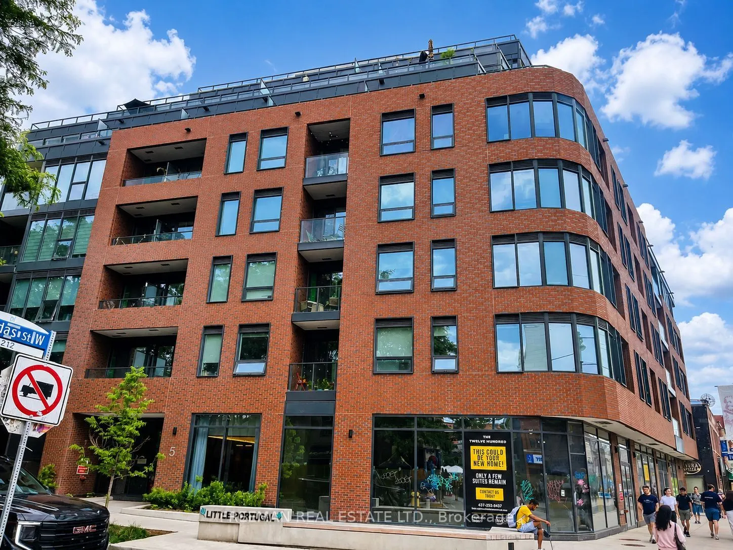 5 Lakeview Avenue #406