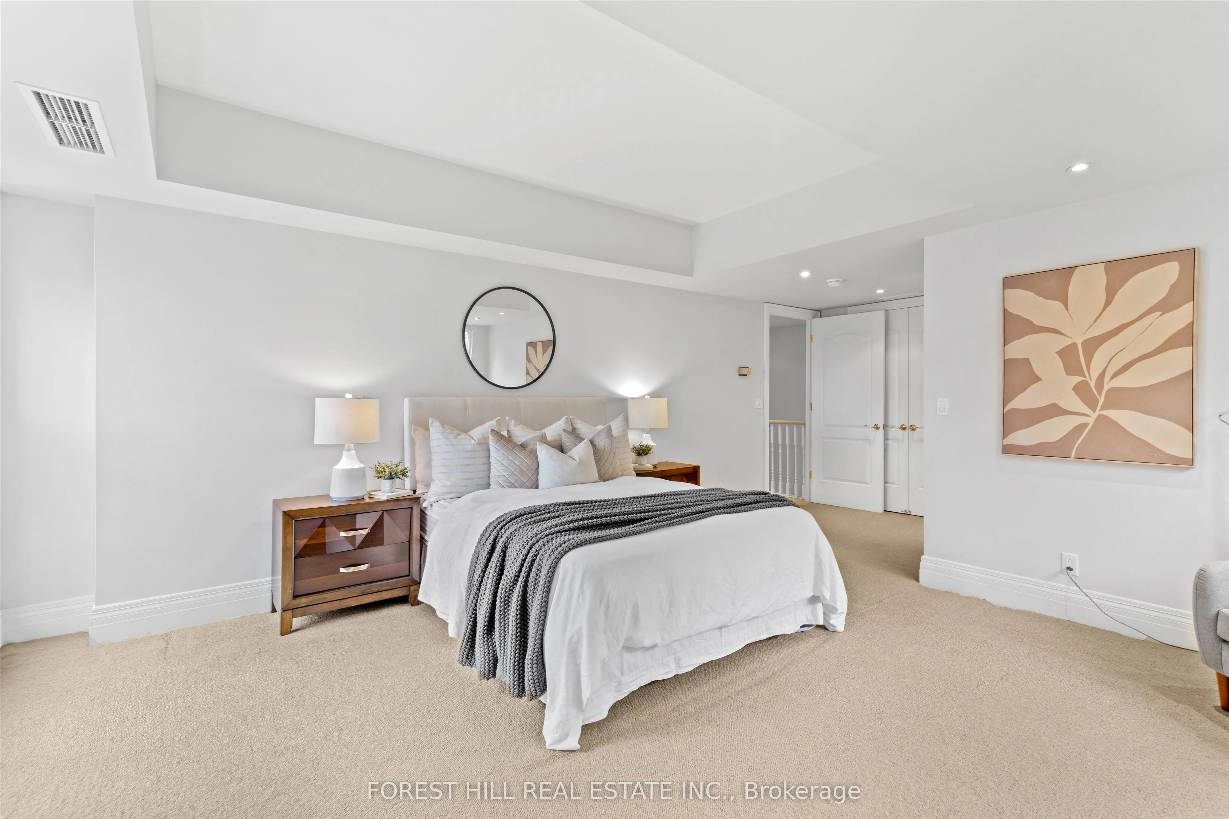 33 Delisle Avenue #108