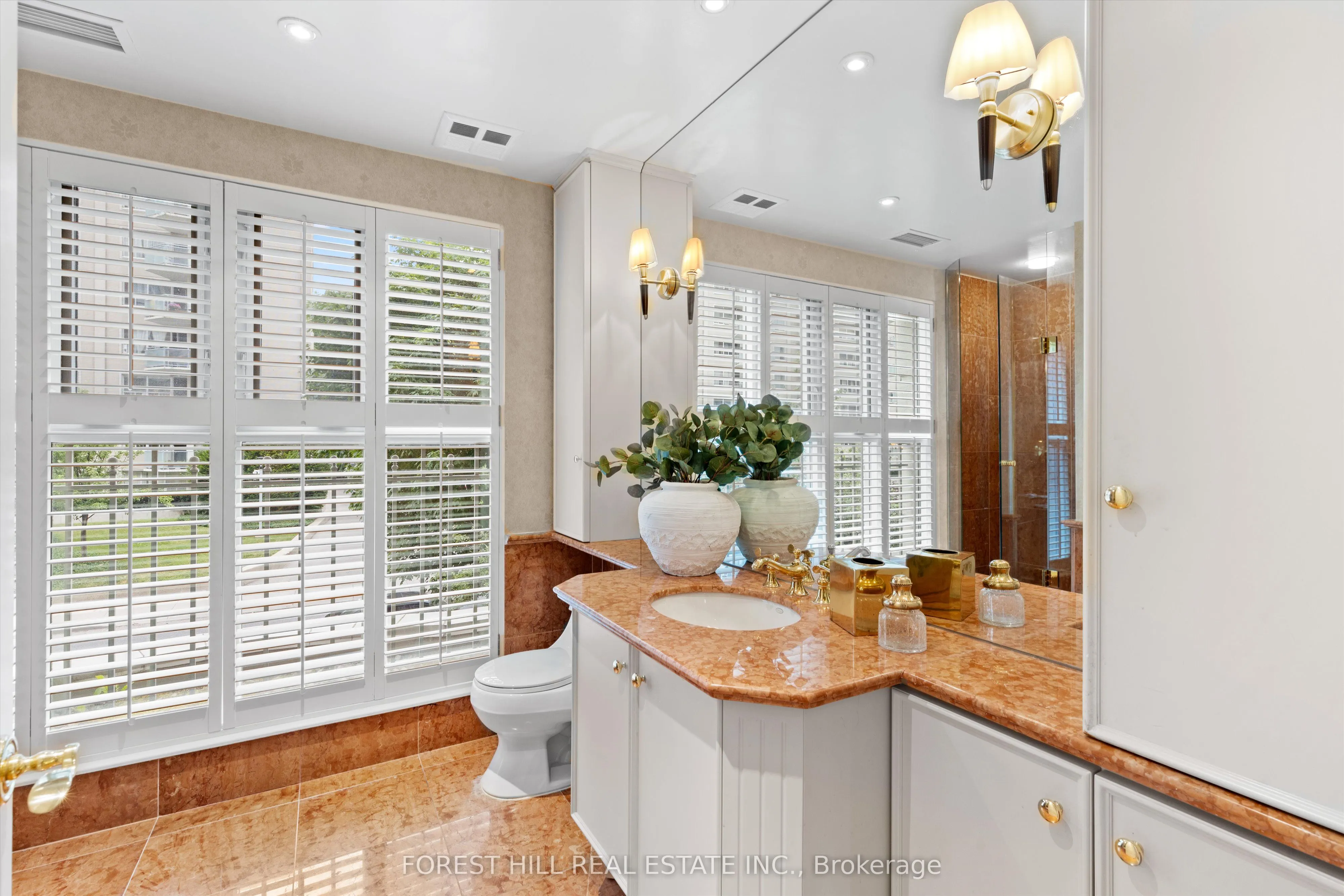 33 Delisle Avenue #108