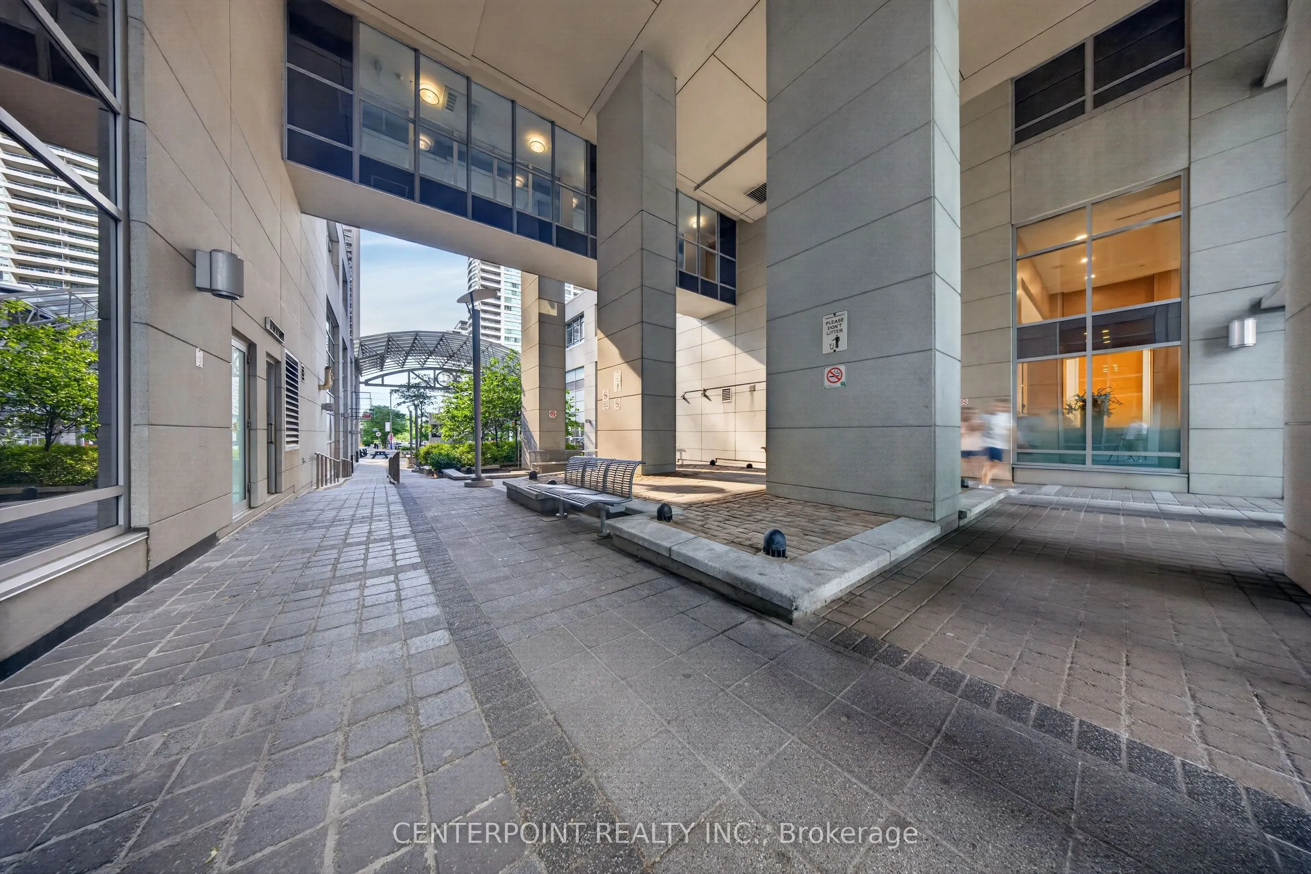 4978 Yonge Street #1715