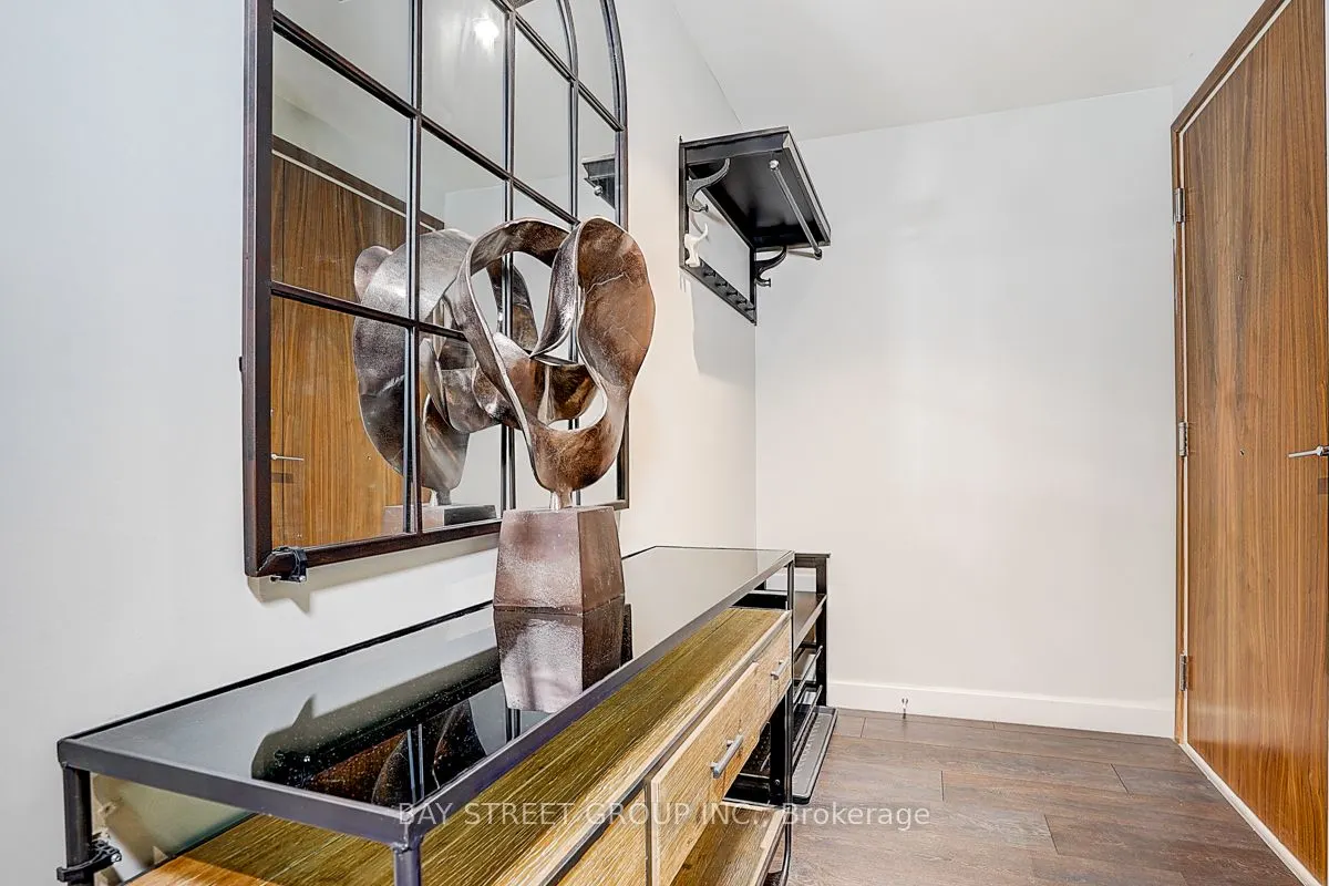 95 Mcmahon Drive #2512