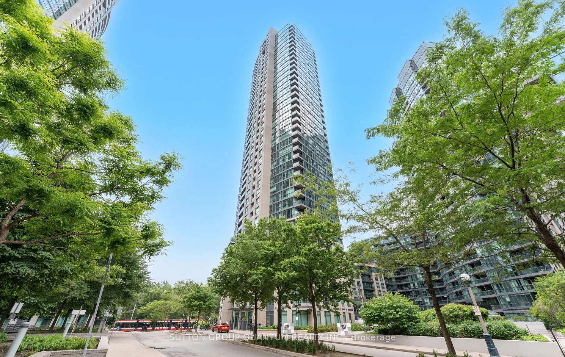 219 Fort York Boulevard #1110