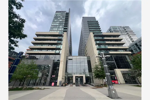 36 Lisgar Street #815