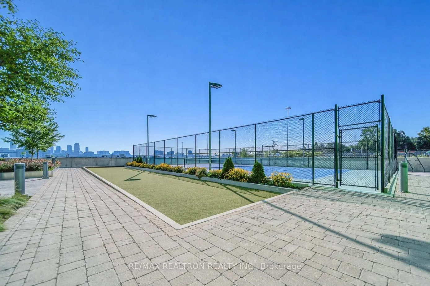 85 Mcmahon Drive #3106