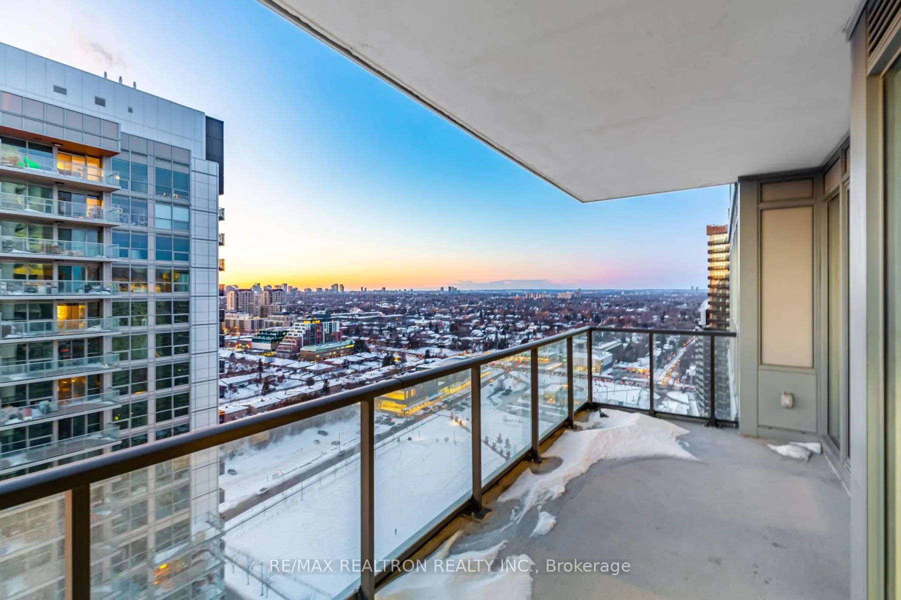 85 Mcmahon Drive #3106