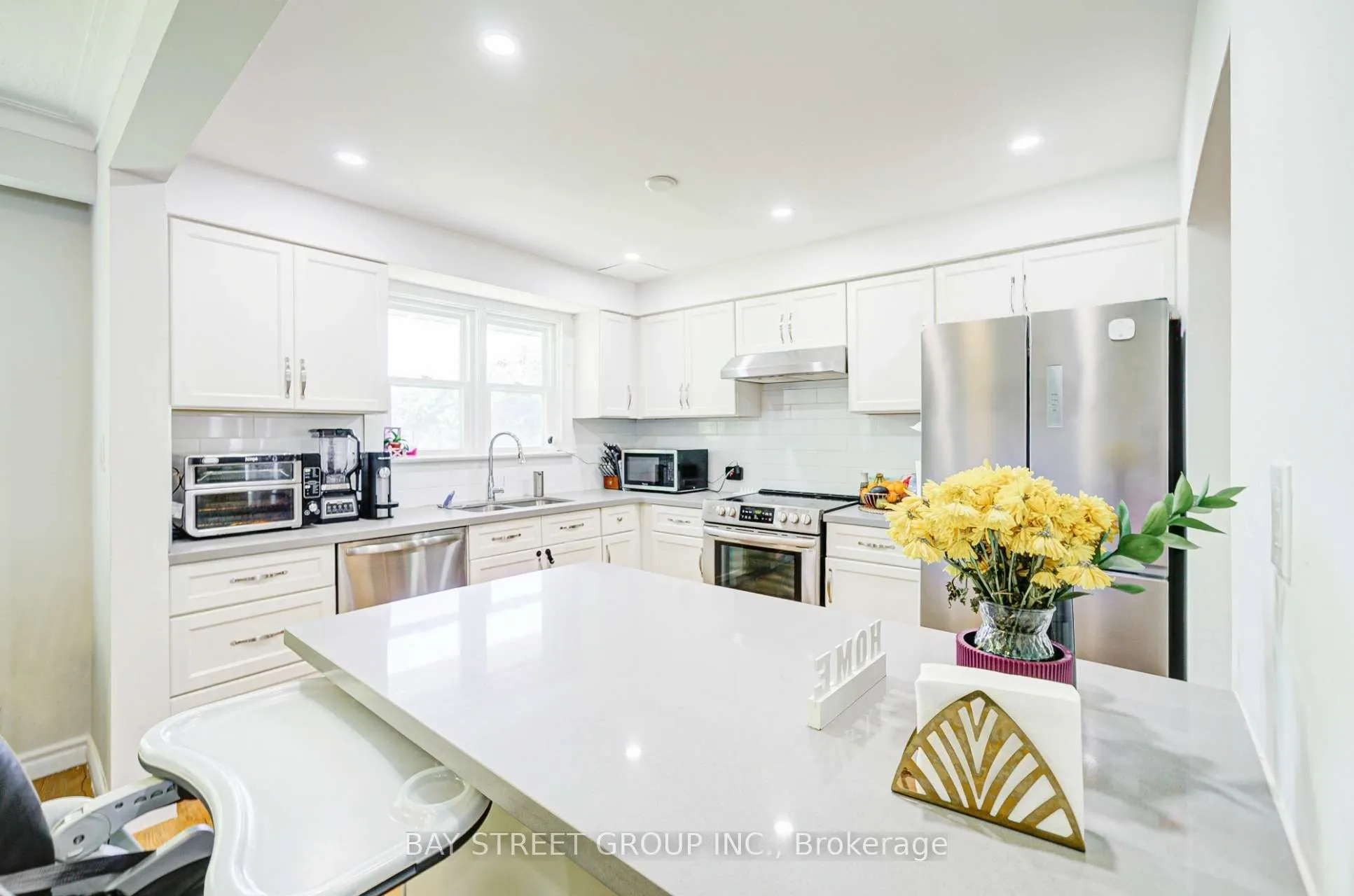 125 Connaught Avenue