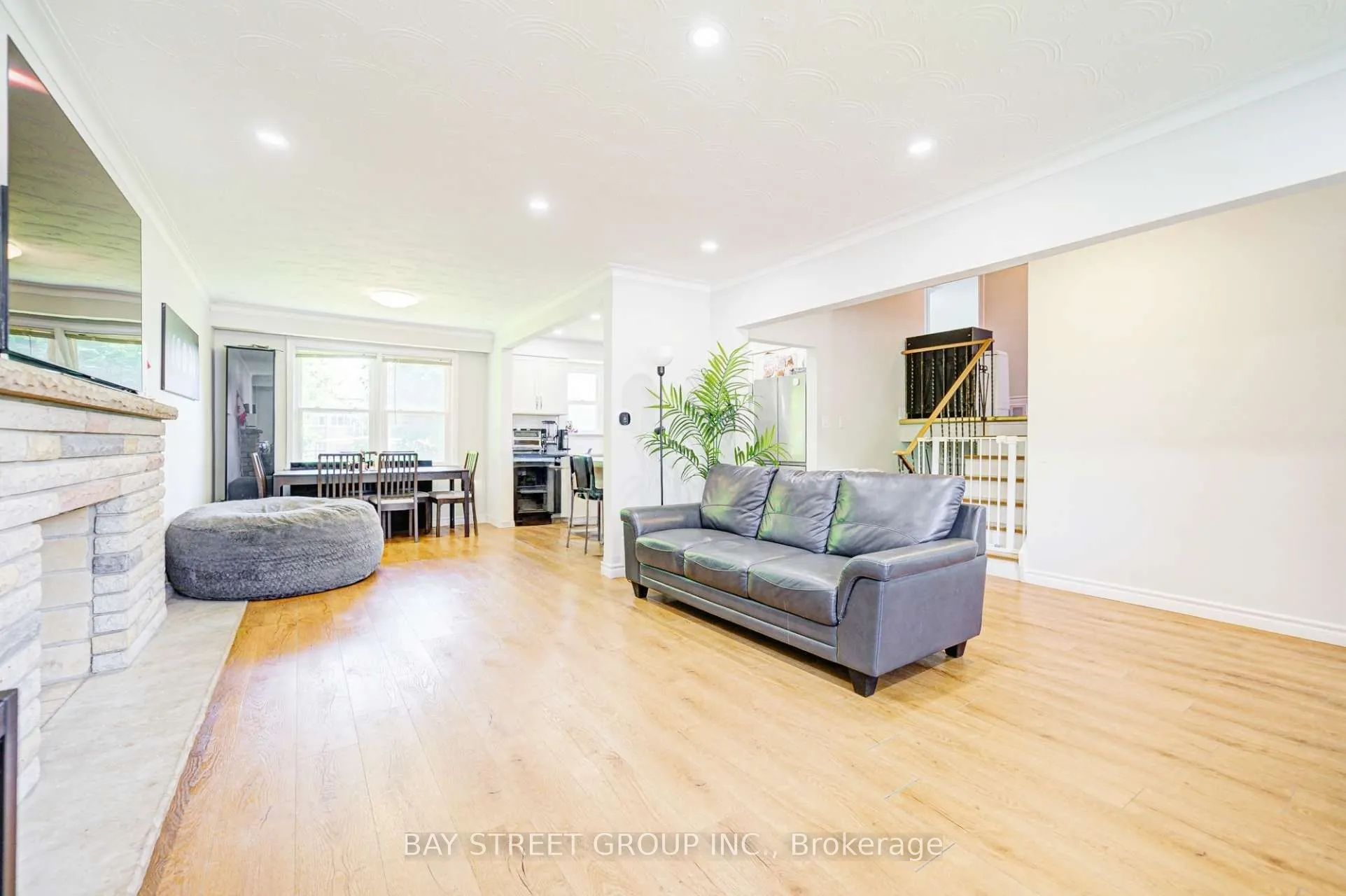 125 Connaught Avenue