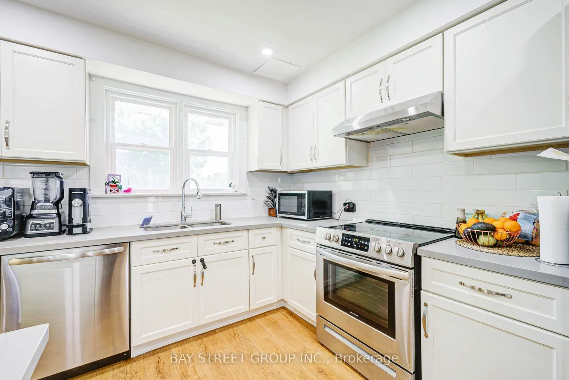 125 Connaught Avenue