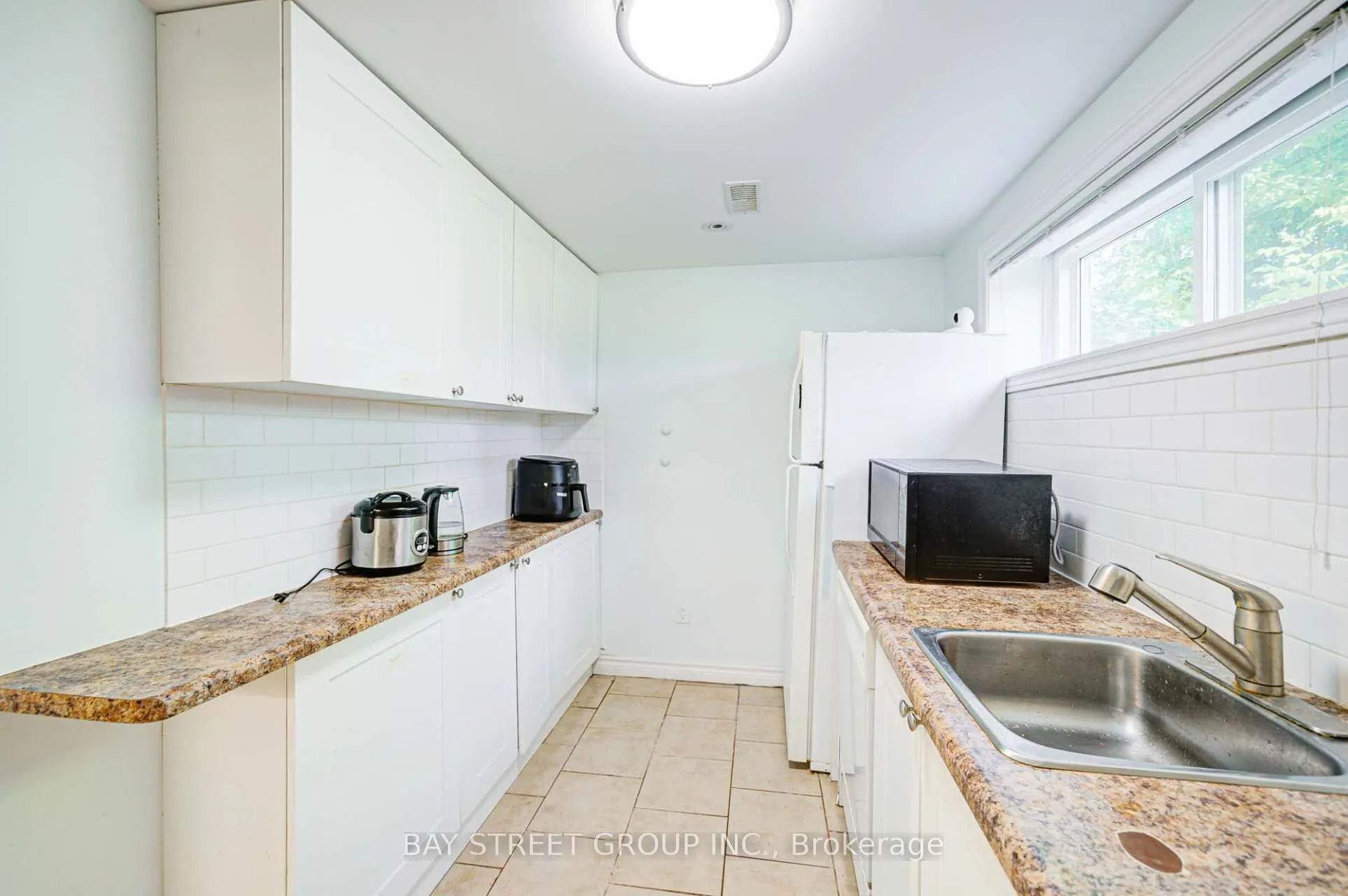125 Connaught Avenue