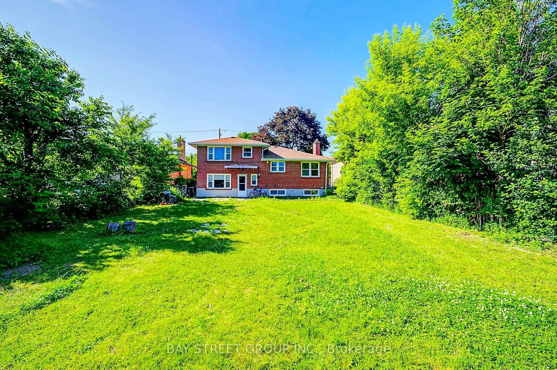 125 Connaught Avenue