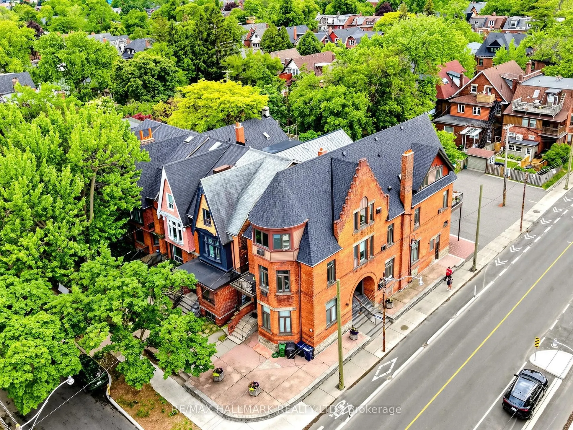 458 Markham Street