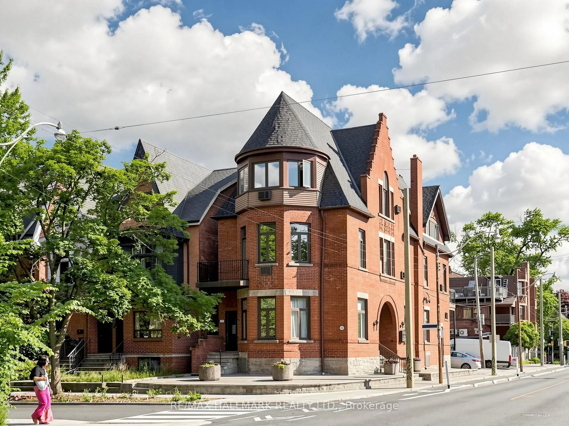 458 Markham Street