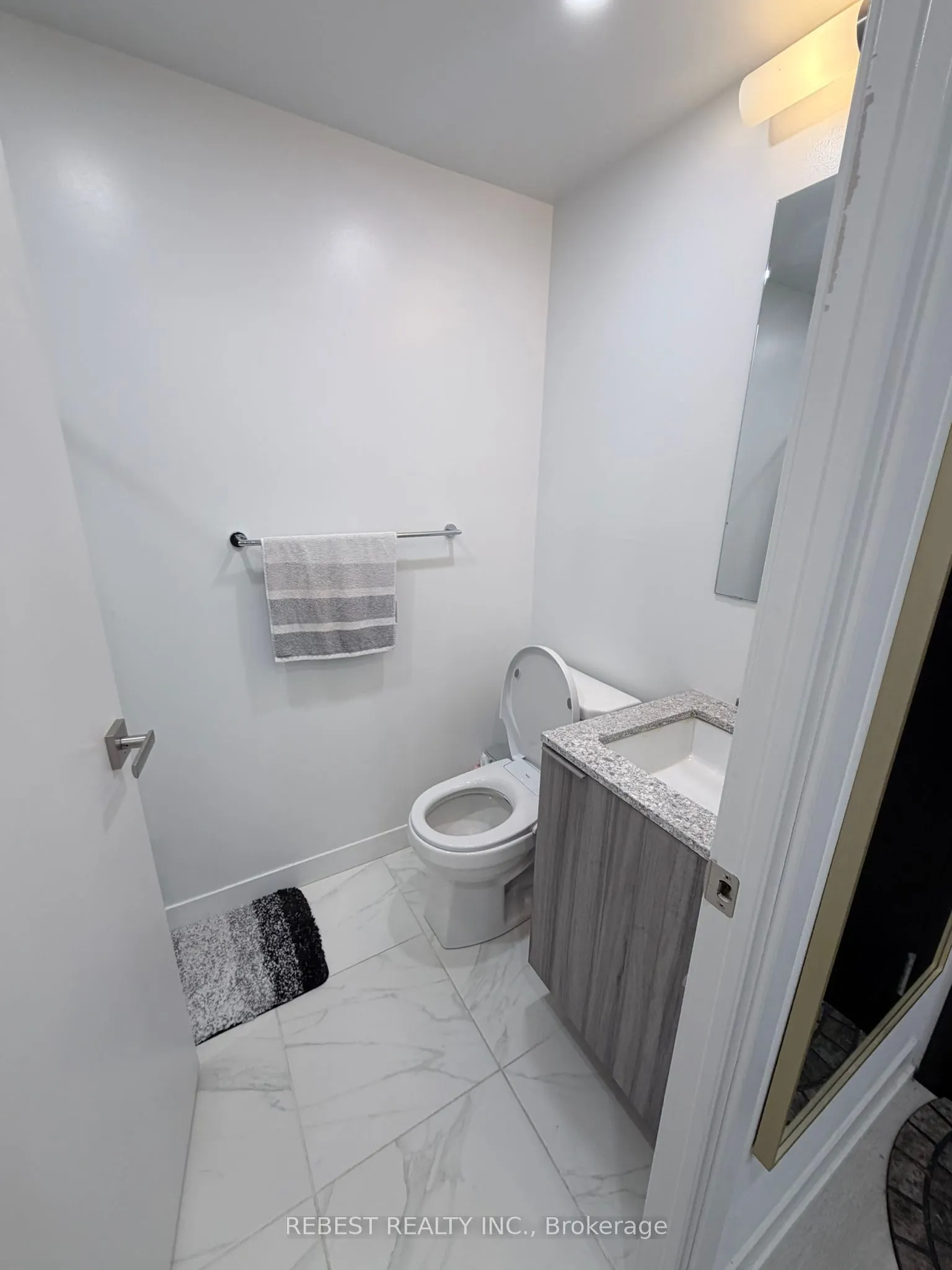31 Tippett Road #547