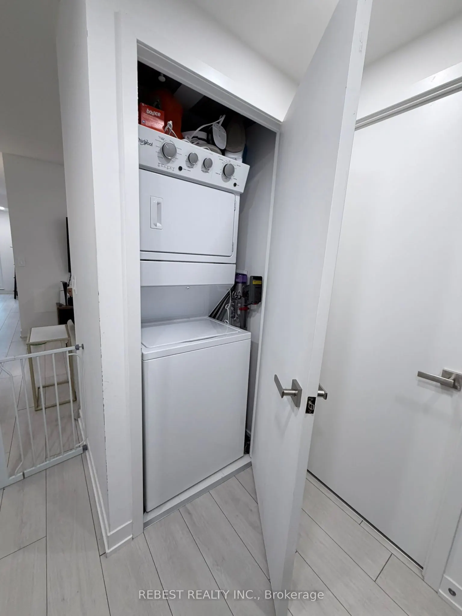 31 Tippett Road #547