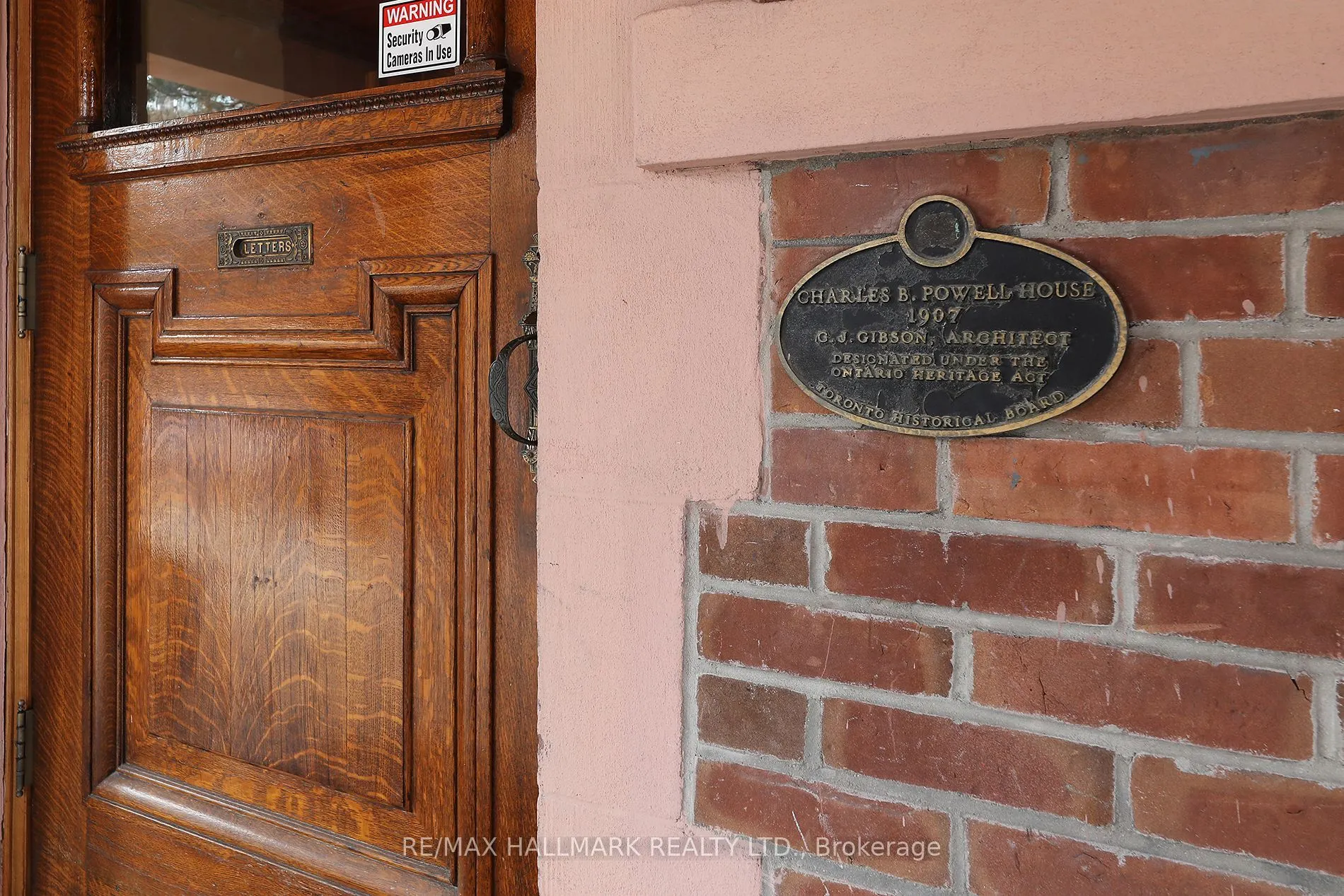 212 St. George Street #106