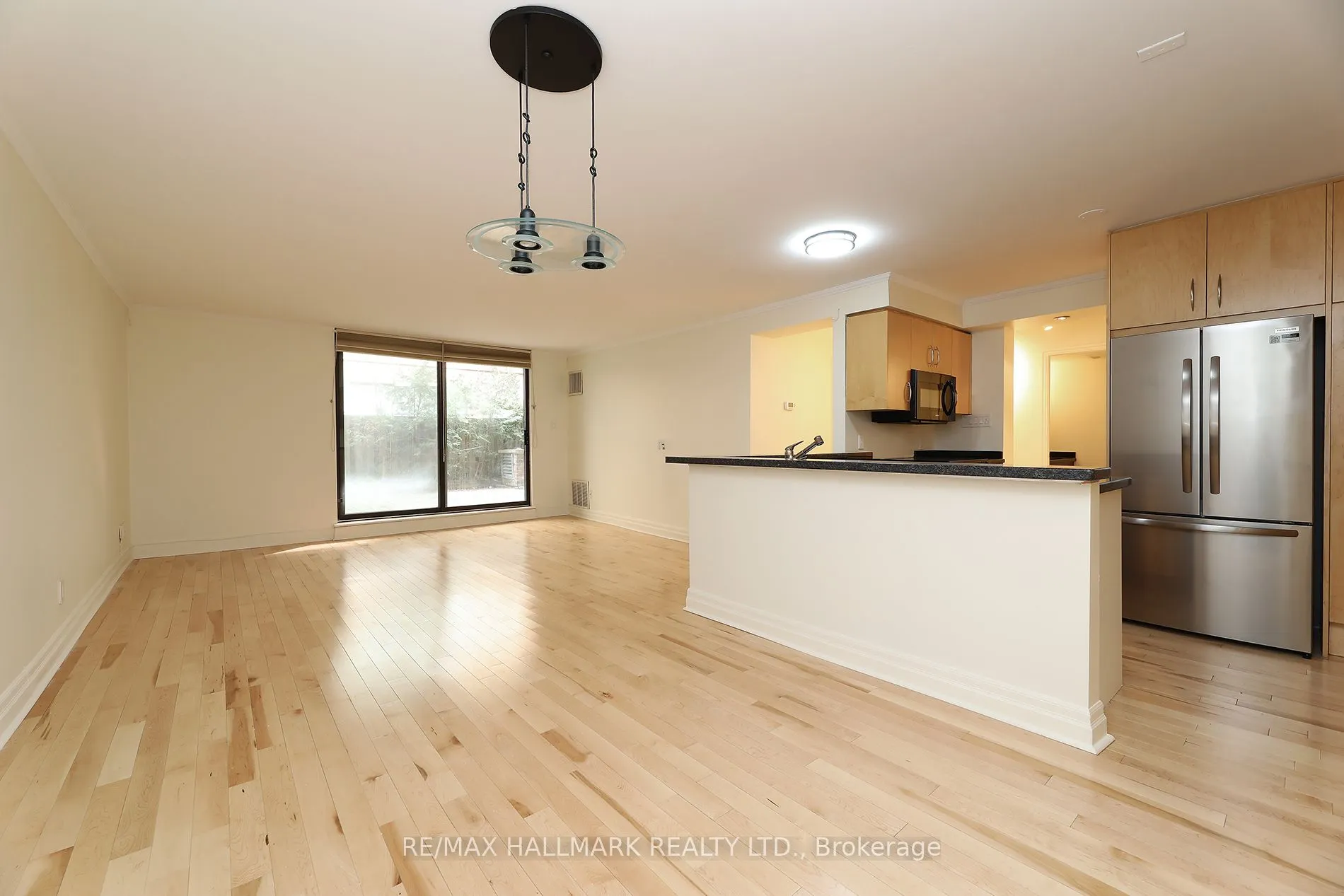 212 St. George Street #106