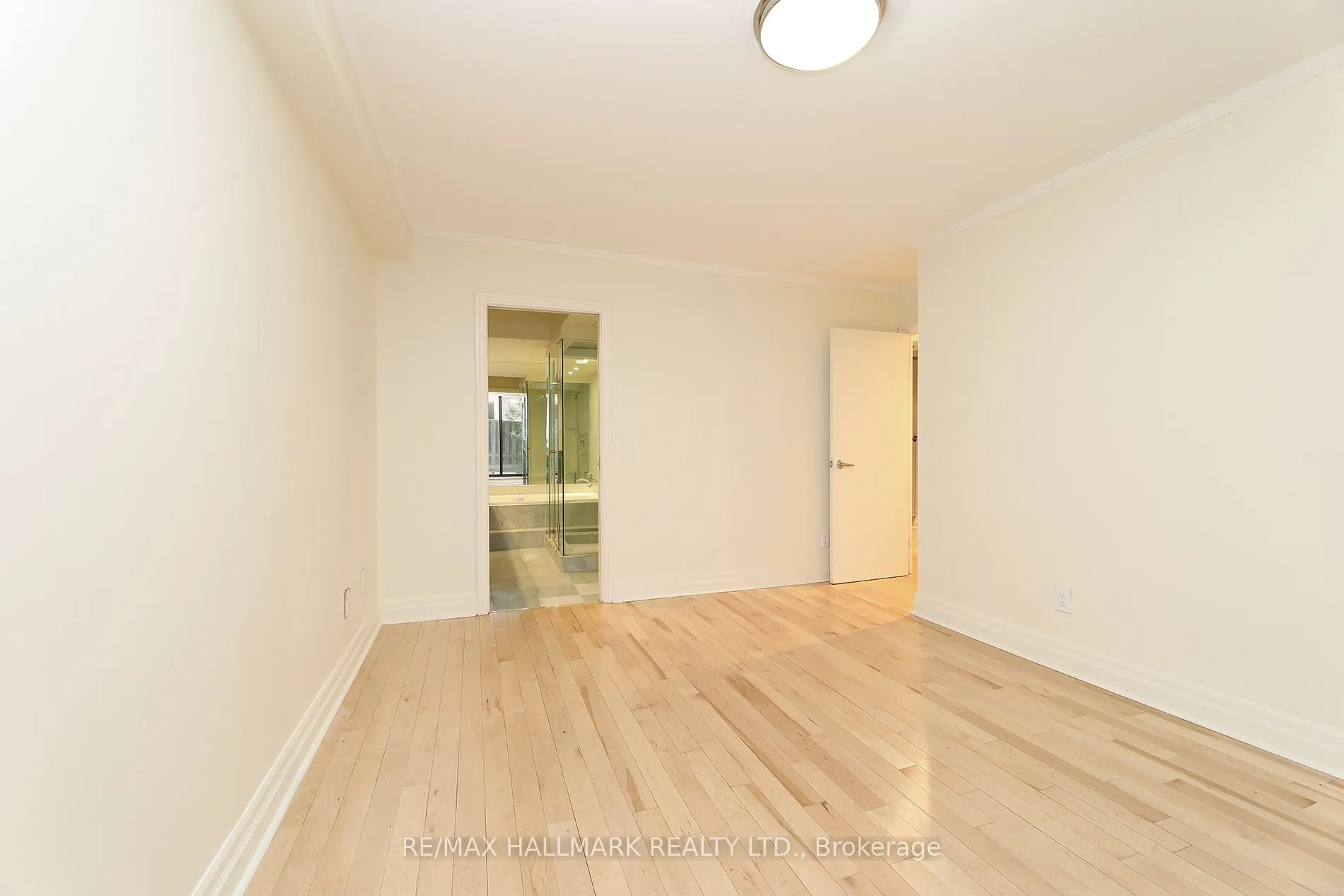 212 St. George Street #106