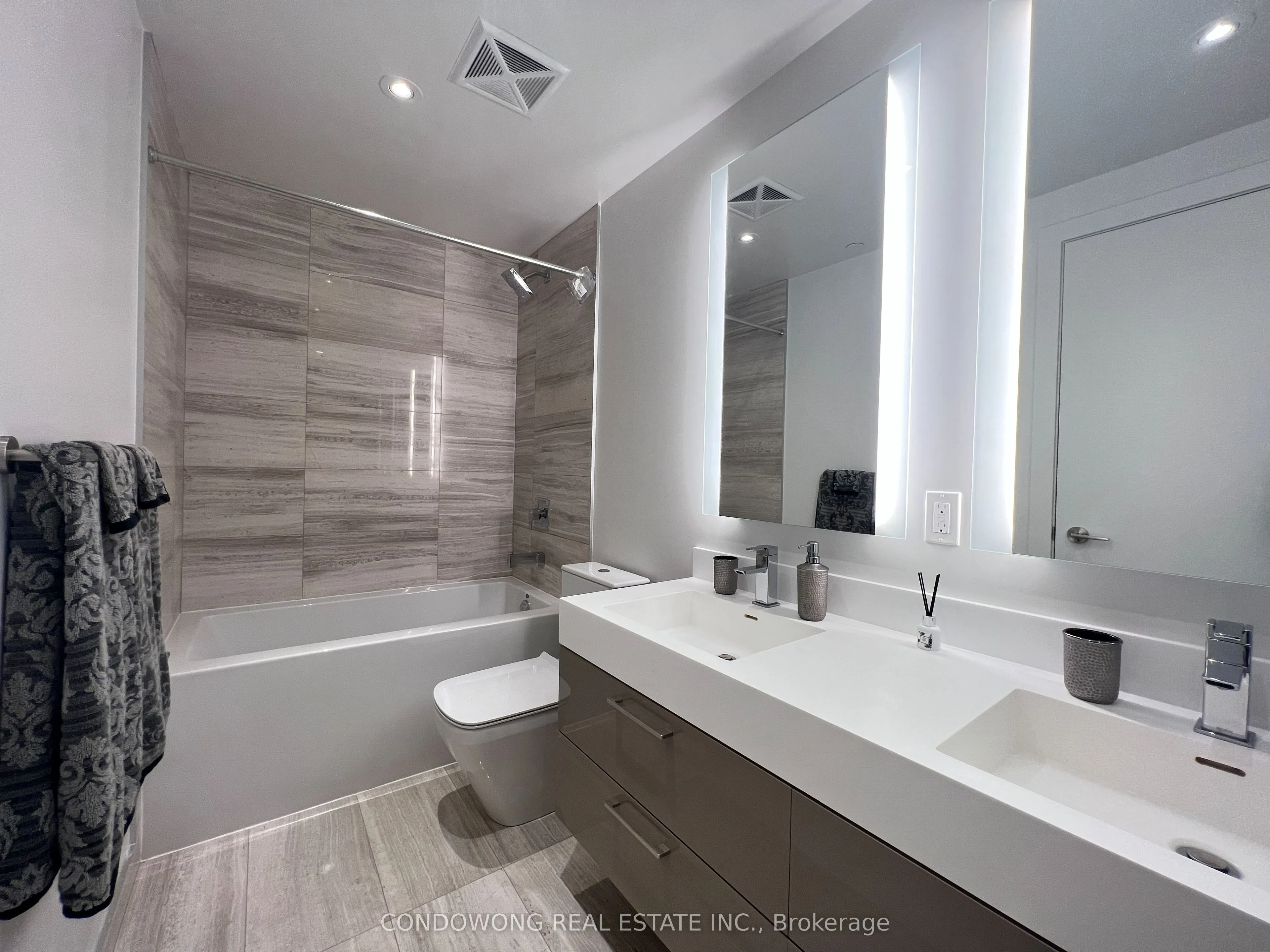 1 Yorkville Avenue #3801