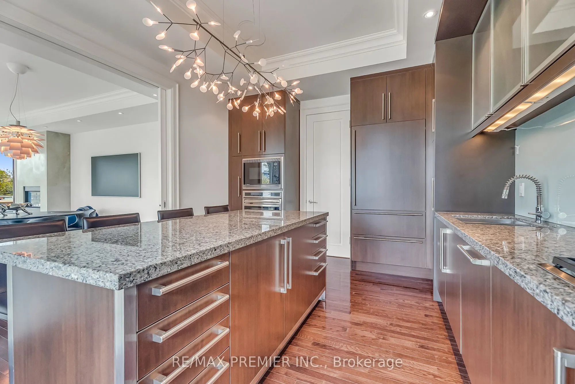 80 Yorkville Avenue #502
