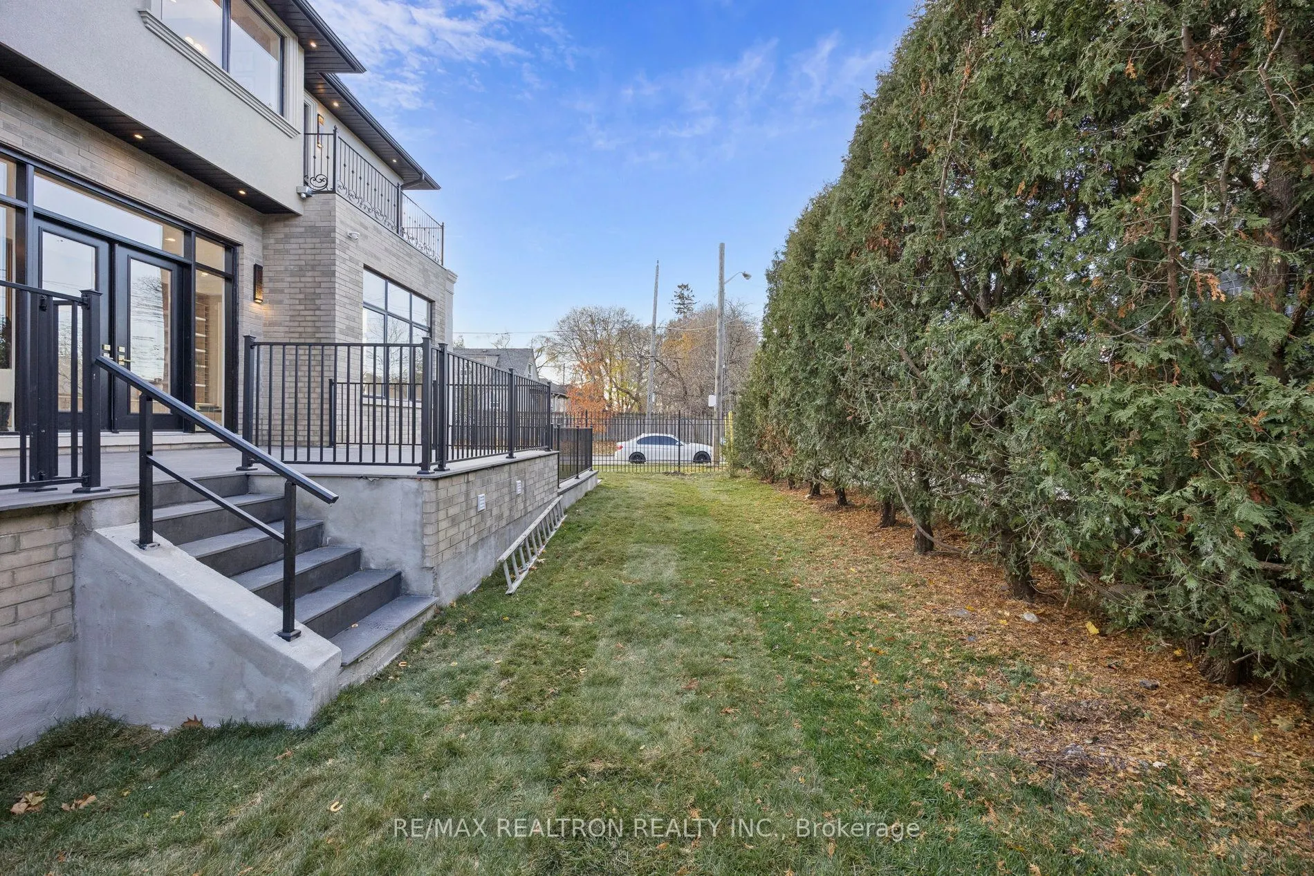 1 Lynnhaven Road