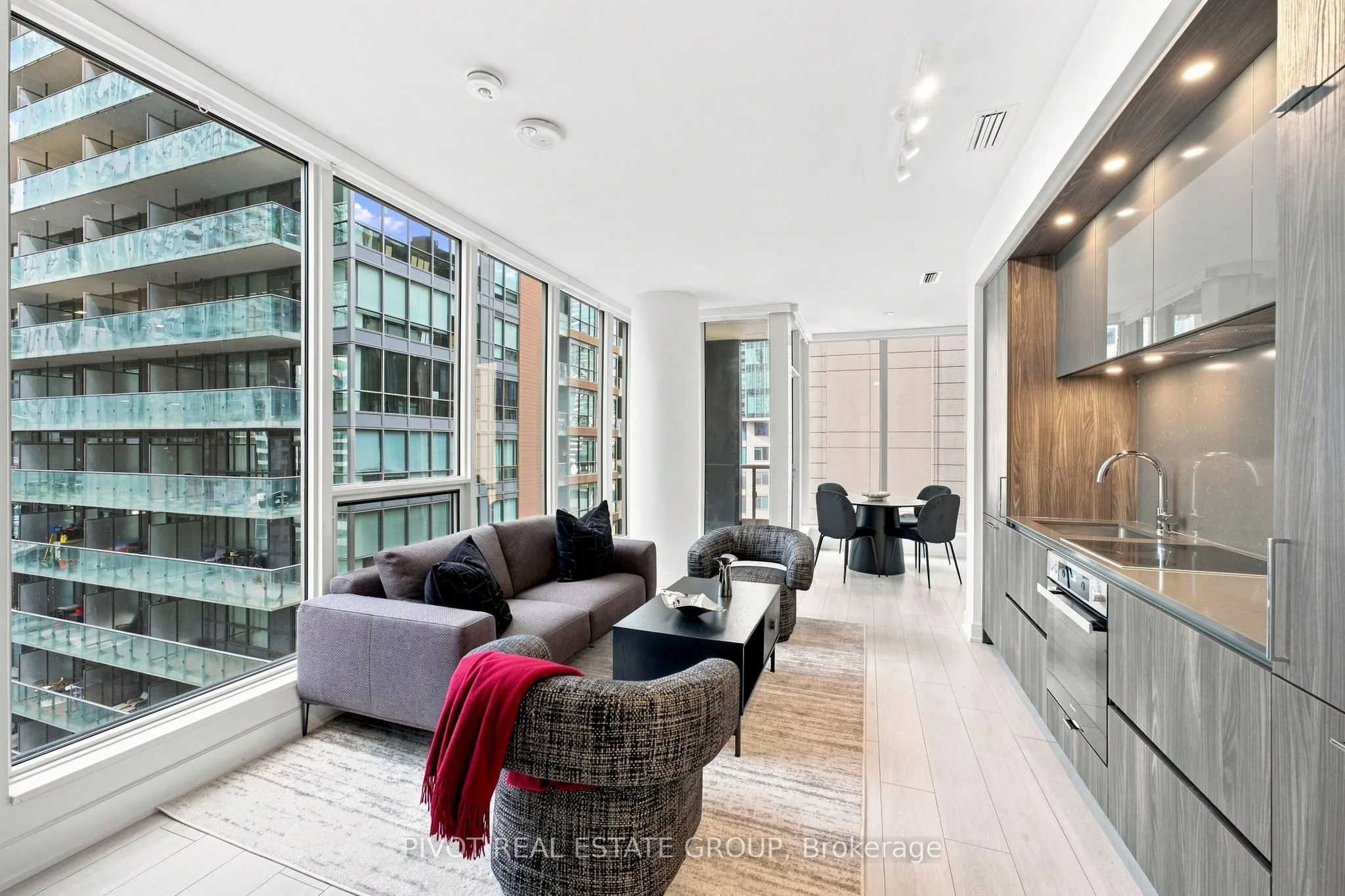 15 Mercer Street #1206