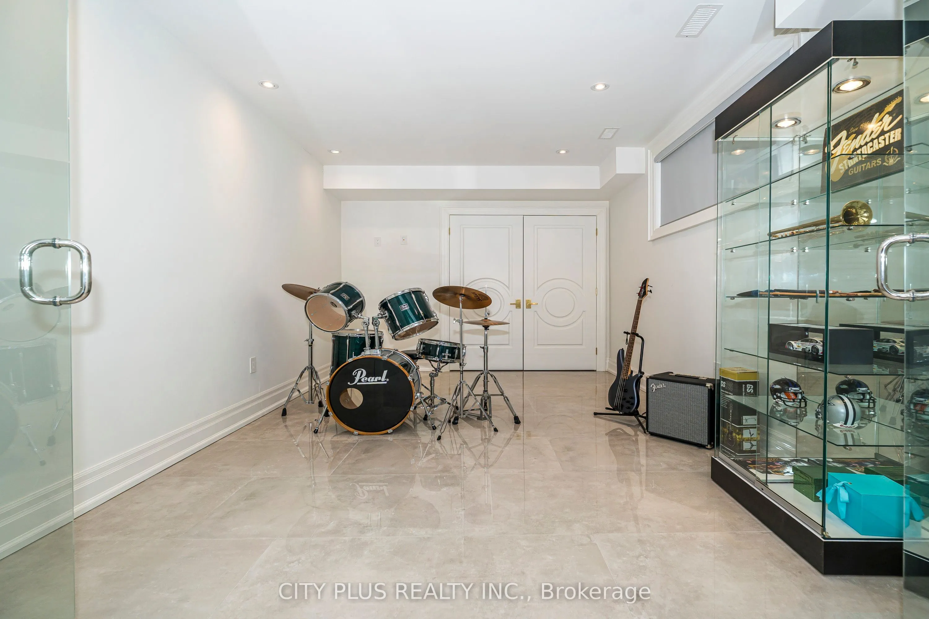 169 Old Forest Hill Road