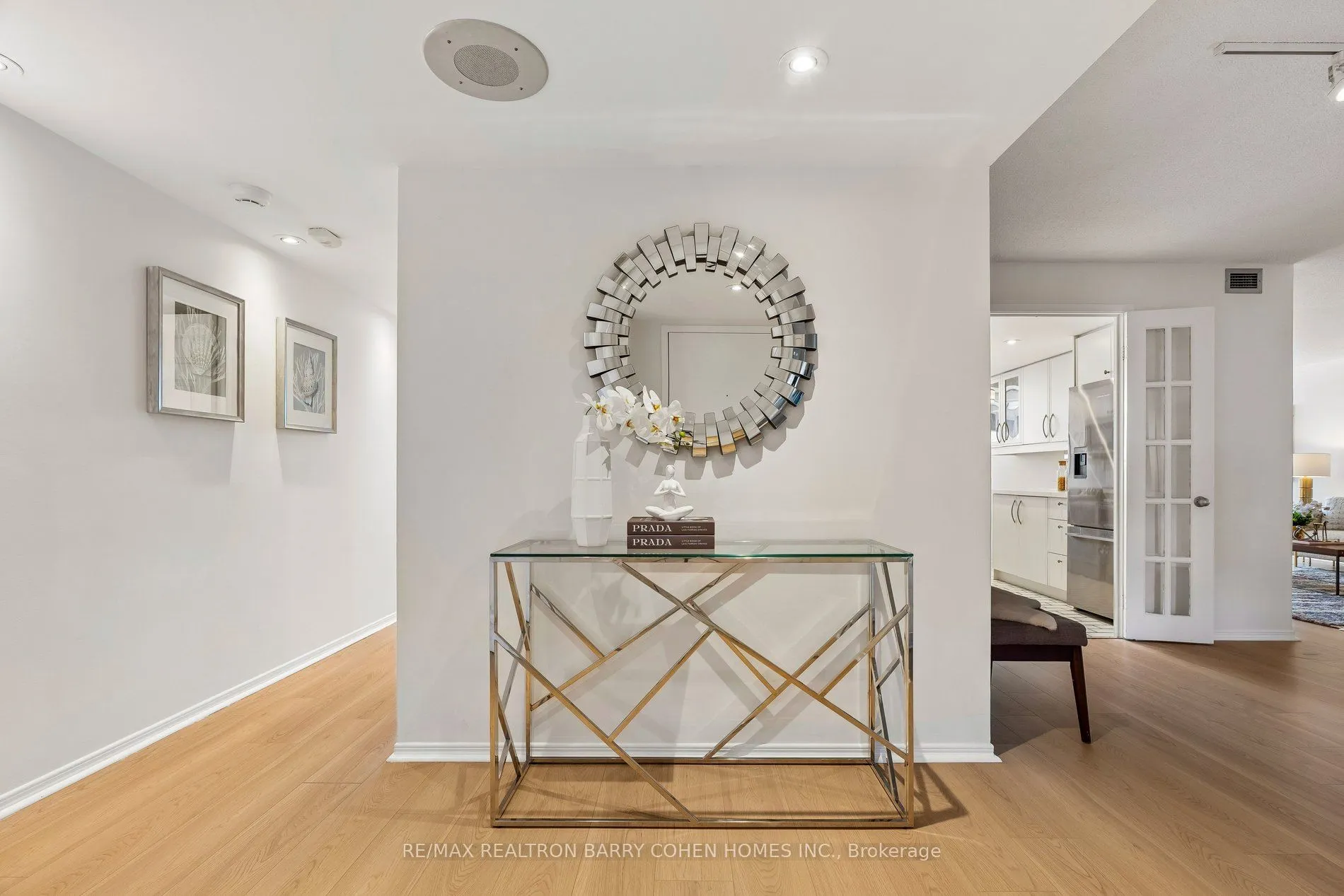 360 Bloor Street E #301
