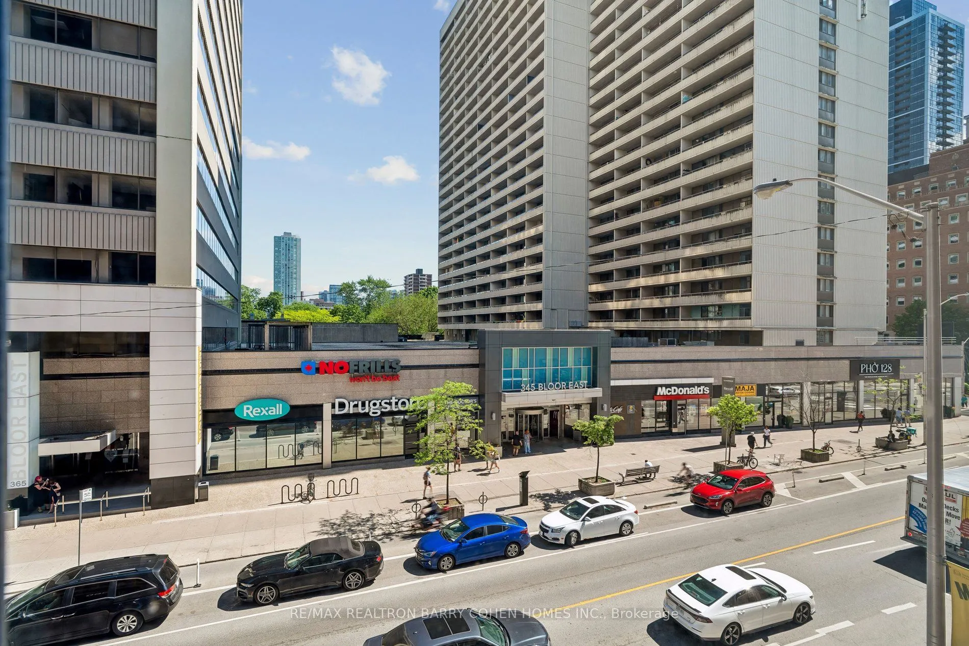 360 Bloor Street E #301