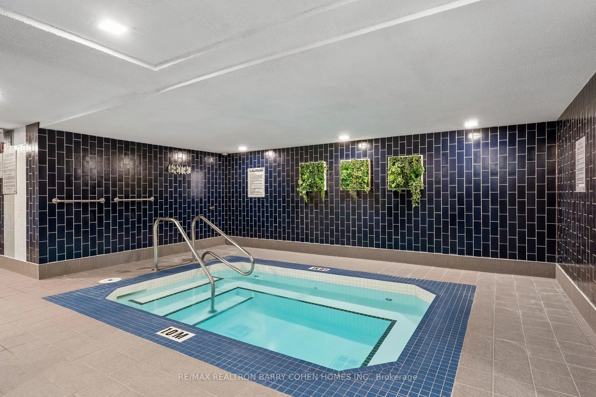 360 Bloor Street E #301