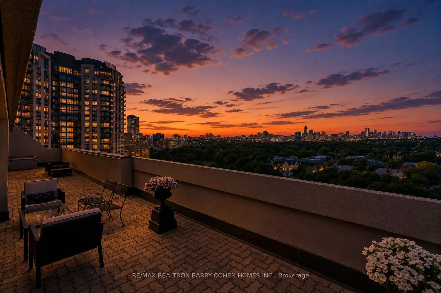 360 Bloor Street E #301