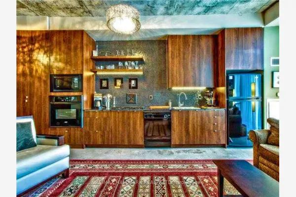23 Brant Street #310