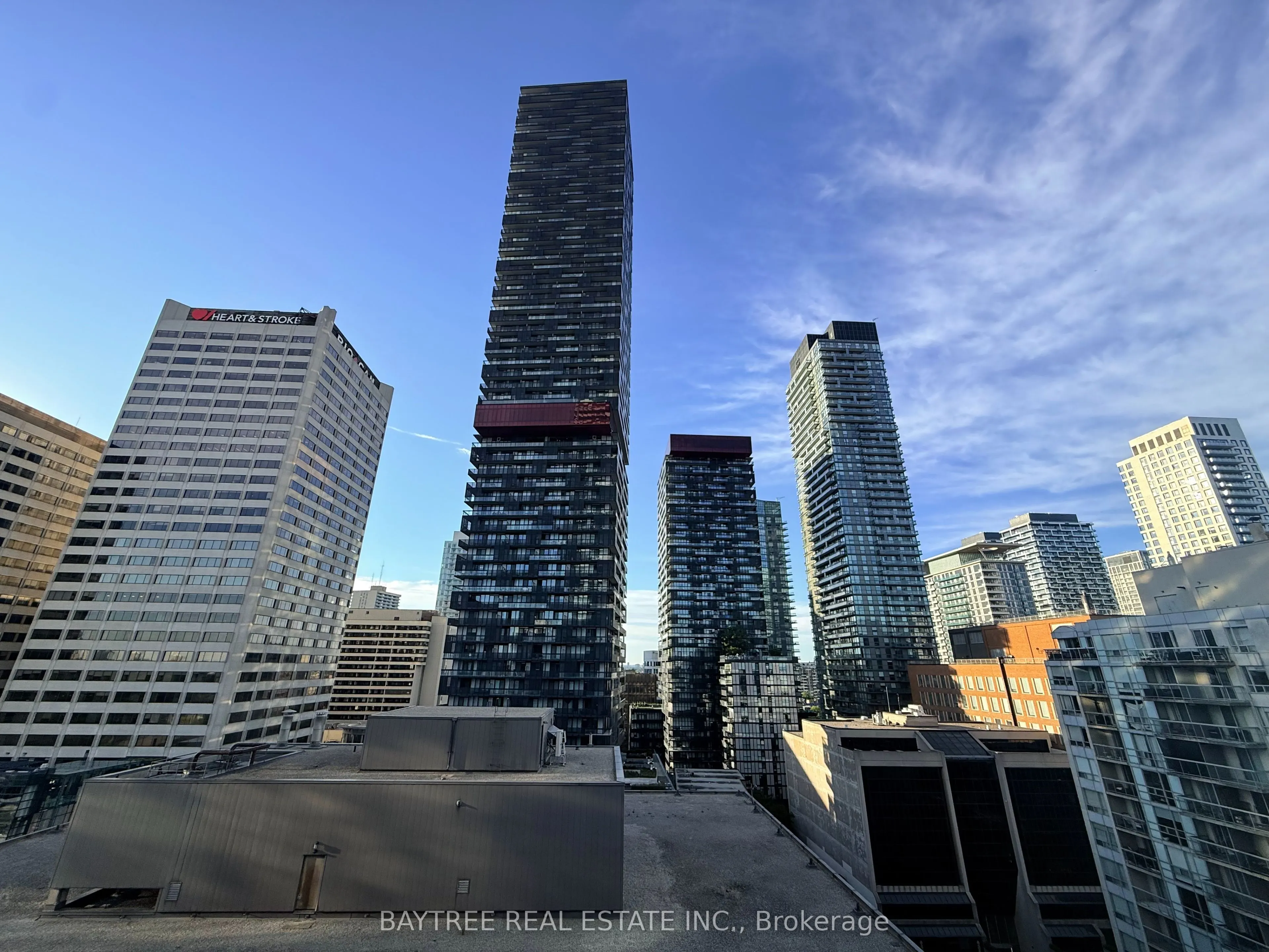 2221 Yonge Street #1202