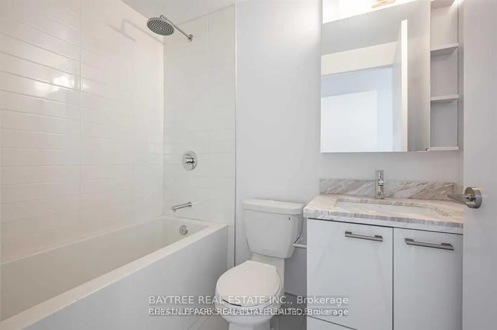 2221 Yonge Street #1202