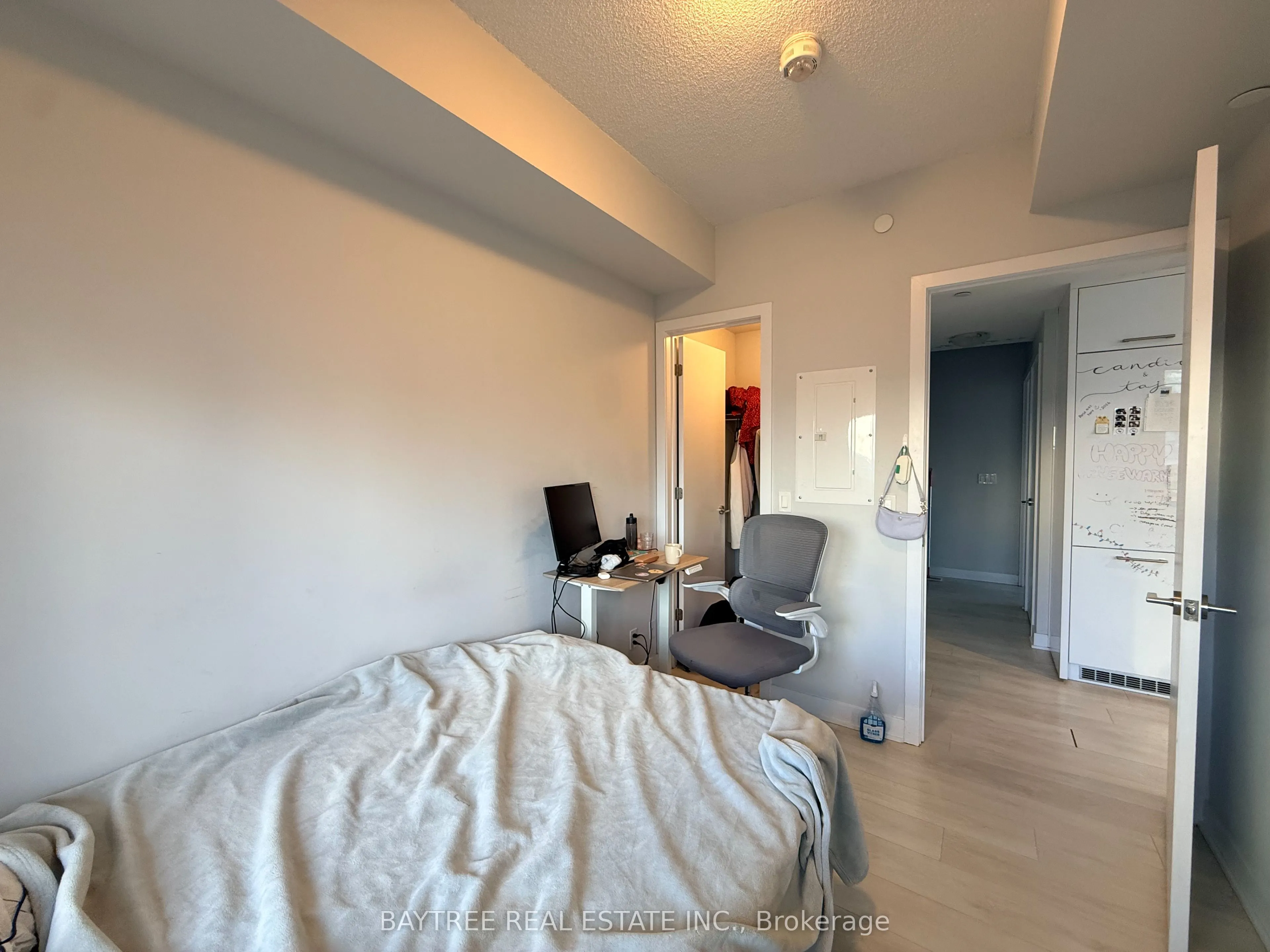 2221 Yonge Street #1202